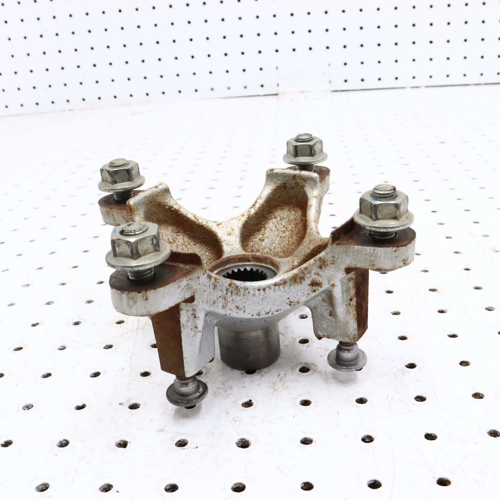2008 KAWASAKI BRUTE FORCE 650 FRONT WHEEL HUB RIGHT 49030-1135; 49030-0046