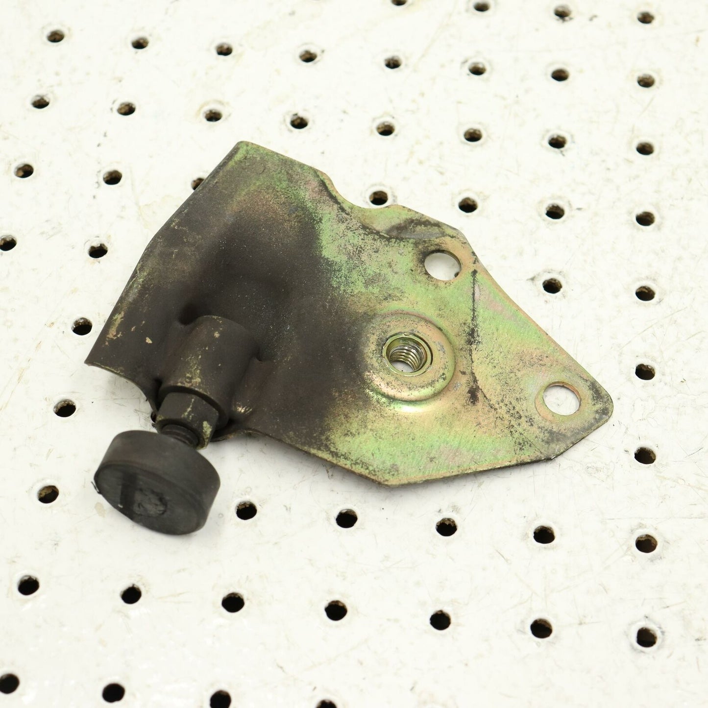 2007 POLARIS RMK 600 ENGINE MOUNT TORQUE ARM 1015749