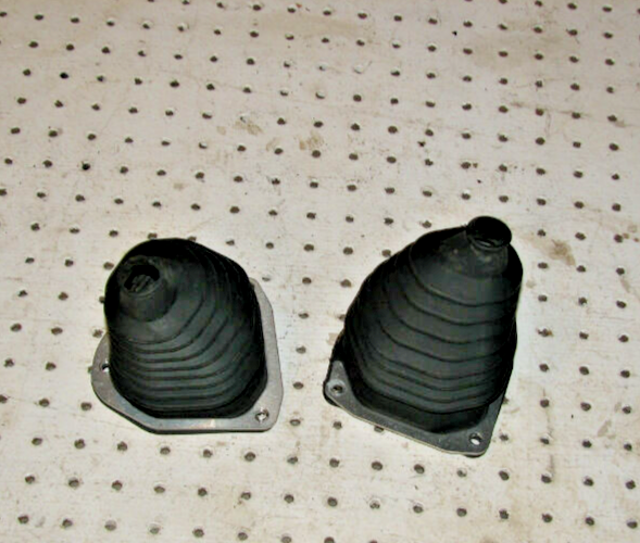 2002 POLARIS EDGE X 600 M10 TIE ROD BOOTS 5433532, 5433533