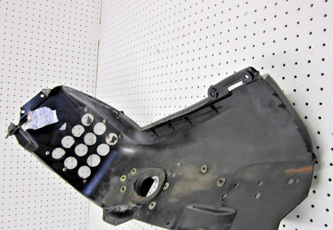 2009 POLARIS 800 RMK 163 FENDER RIGHT BELLY PAN 2633674-070, 2634146-070