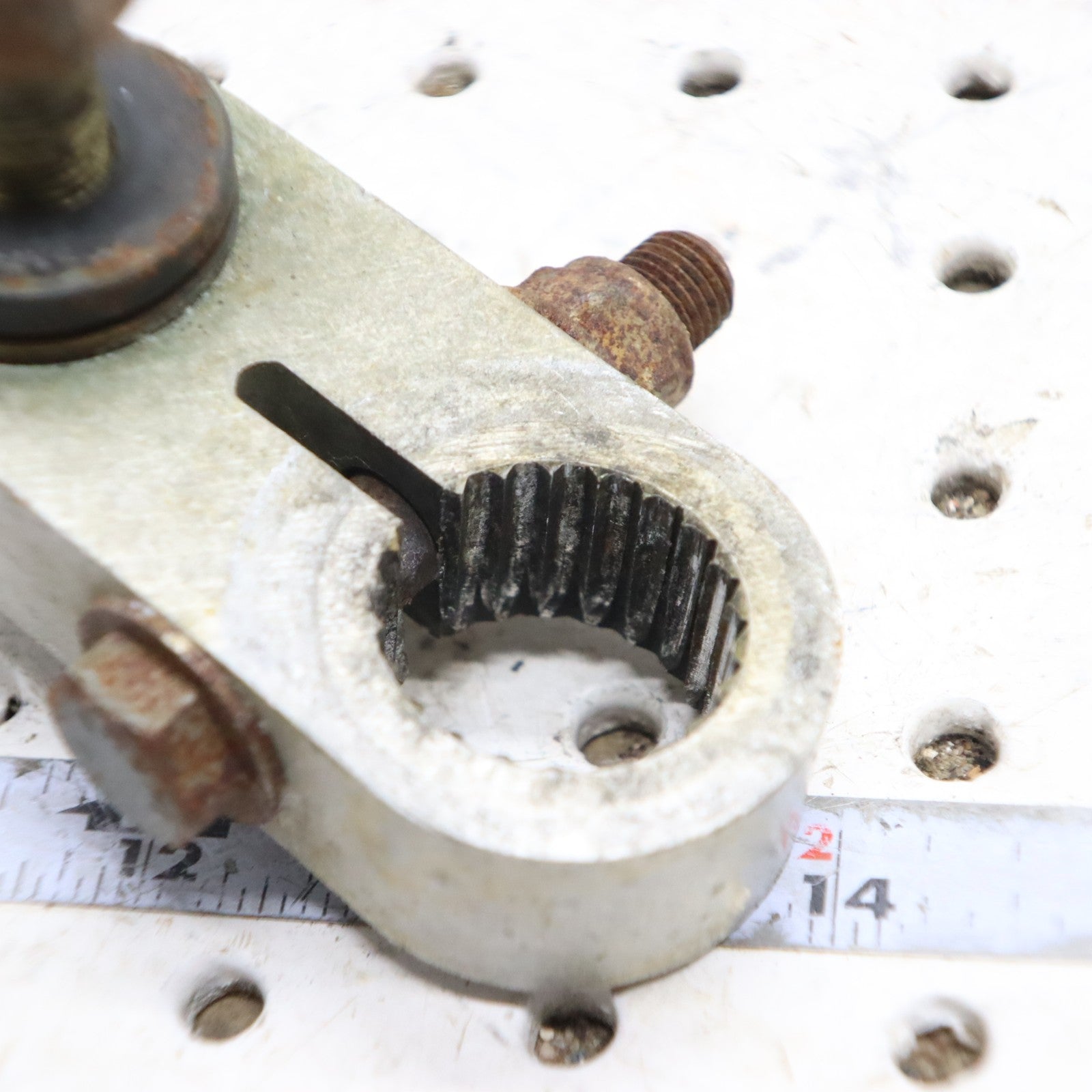 2007 Polaris Iq 600 Rear Arm 1541967; 3514331; 5134046