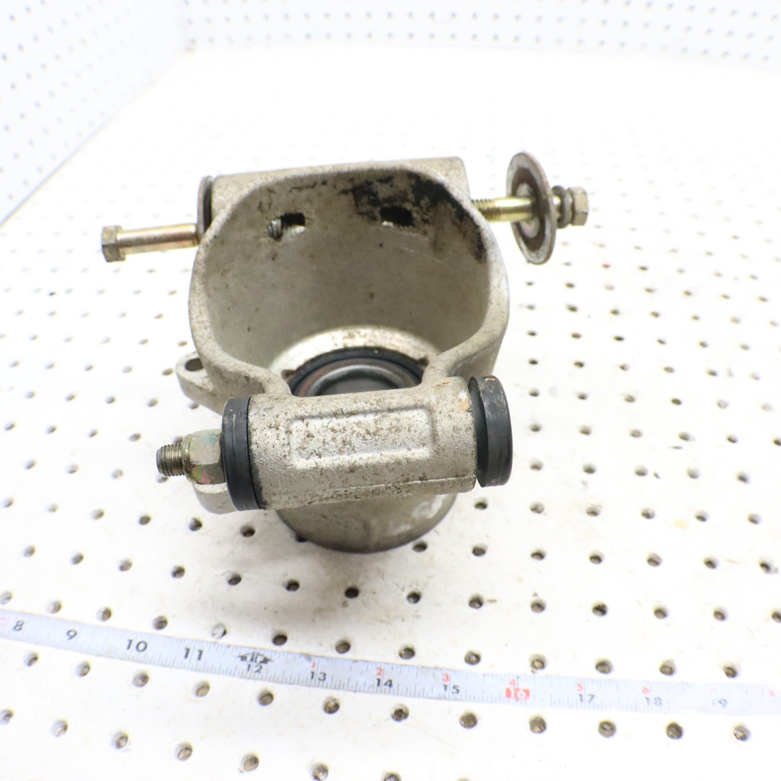 2008 Polaris Sportsman 800 Bearing Carrier Knuckle Rear 5135563