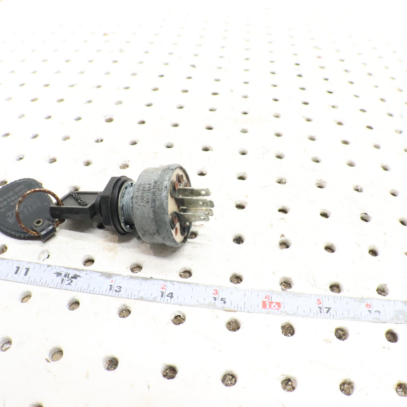 2007 Polaris Iq 600 Ignition Key Switch 2200358; 2205055