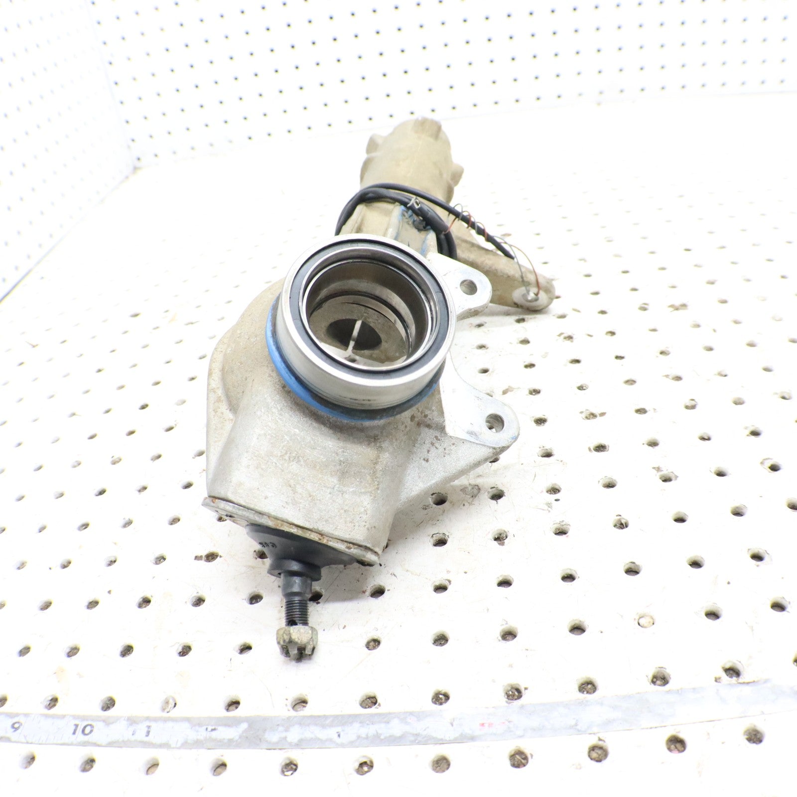 1998 Polaris Xplorer 400l Front Hub Strut LEFT 2200975