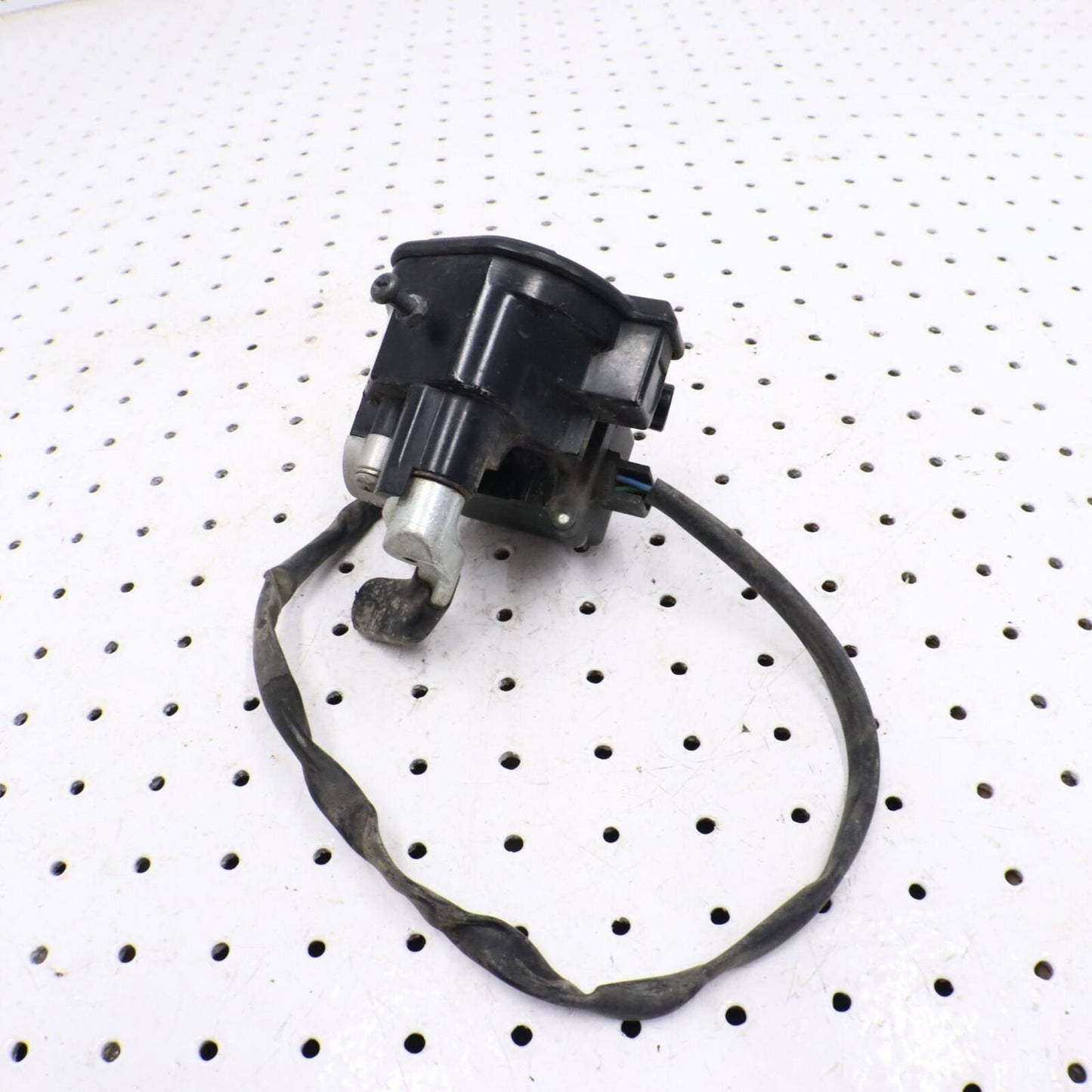 2013 YAMAHA GRIZZLY 700 THROTTLE LEVER ASSY 1HP-26250-00-00; 1HP-26250-03-00