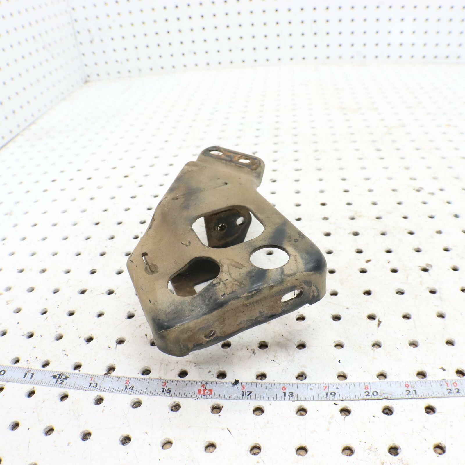 2000 POLARIS MAGNUM 325 SHIFTER BRKT, BLK 1012822-067