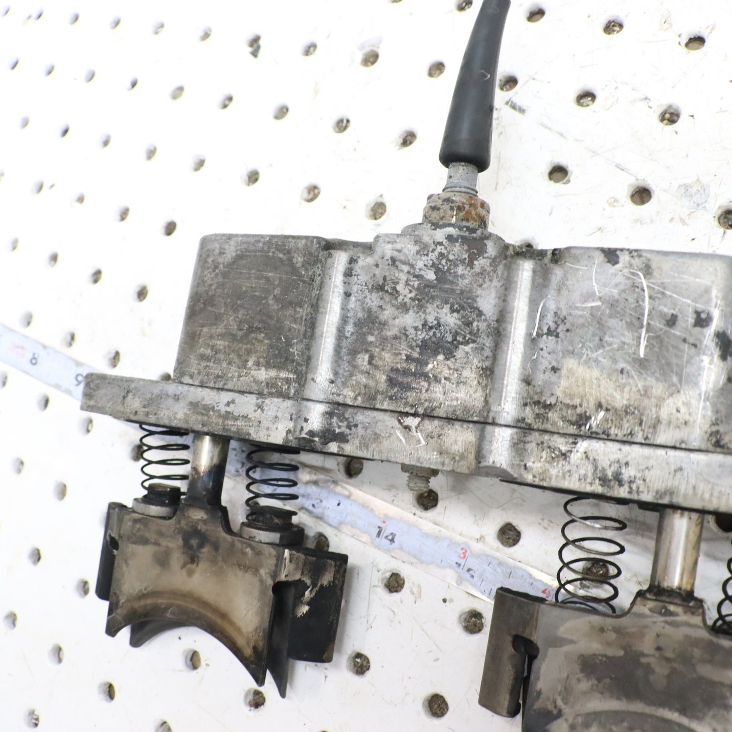 2017 Polaris Pro Rmk 800 Exhaust Valve Assembly 2205698