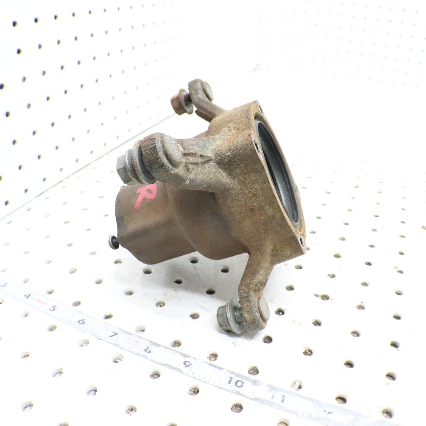 1995 Polaris Xplorer 400 Wheel Hub FRONT 1520243; 2202595  