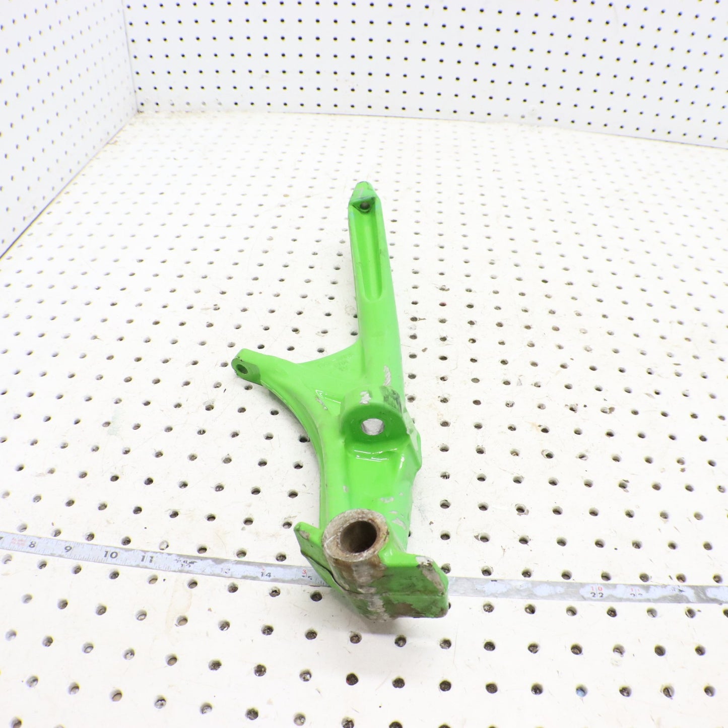 2016 Arctic Cat M8000 Spindle Left 3703-423 ; 3603-425