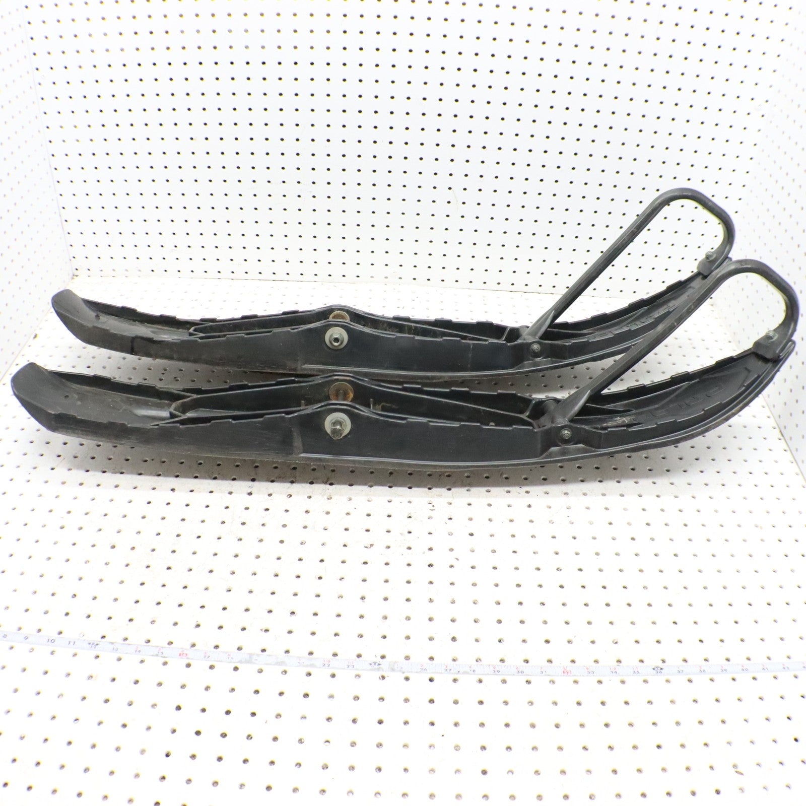 2016 Polaris Rush 800 Skis 1823916-070; 1825027-070 