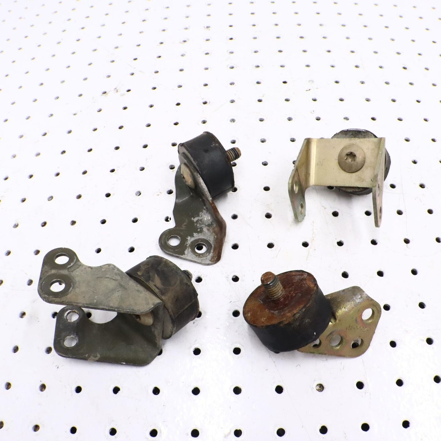 2013 POLARIS SPORTSMAN 550 ENGINE MOTOR MOUNTS 3022154; 3024013; 5253340