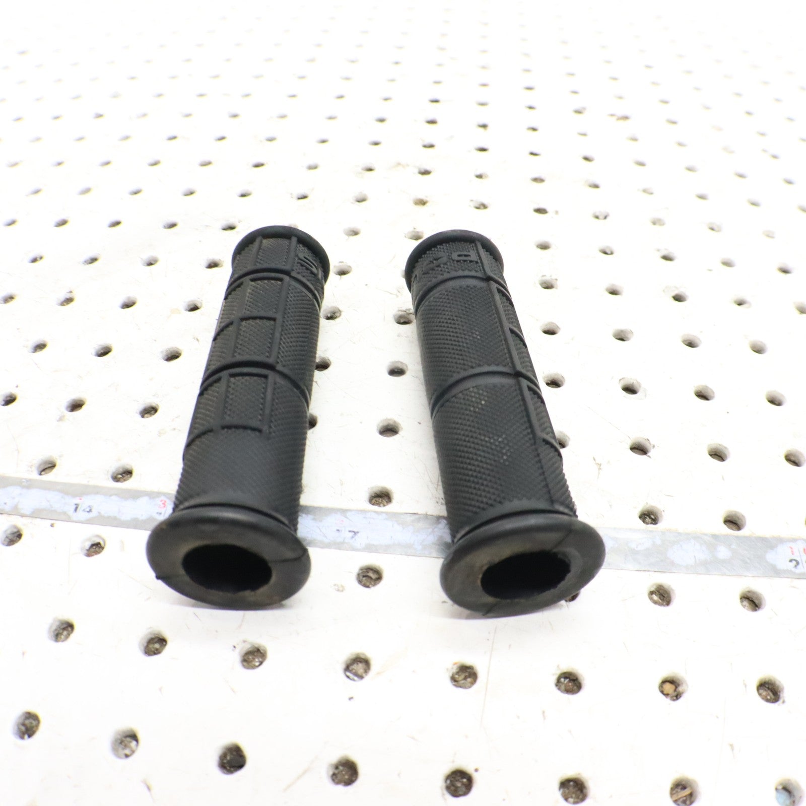 2012 Polaris Sportsman 500 Handlebar Grips 5413578-070