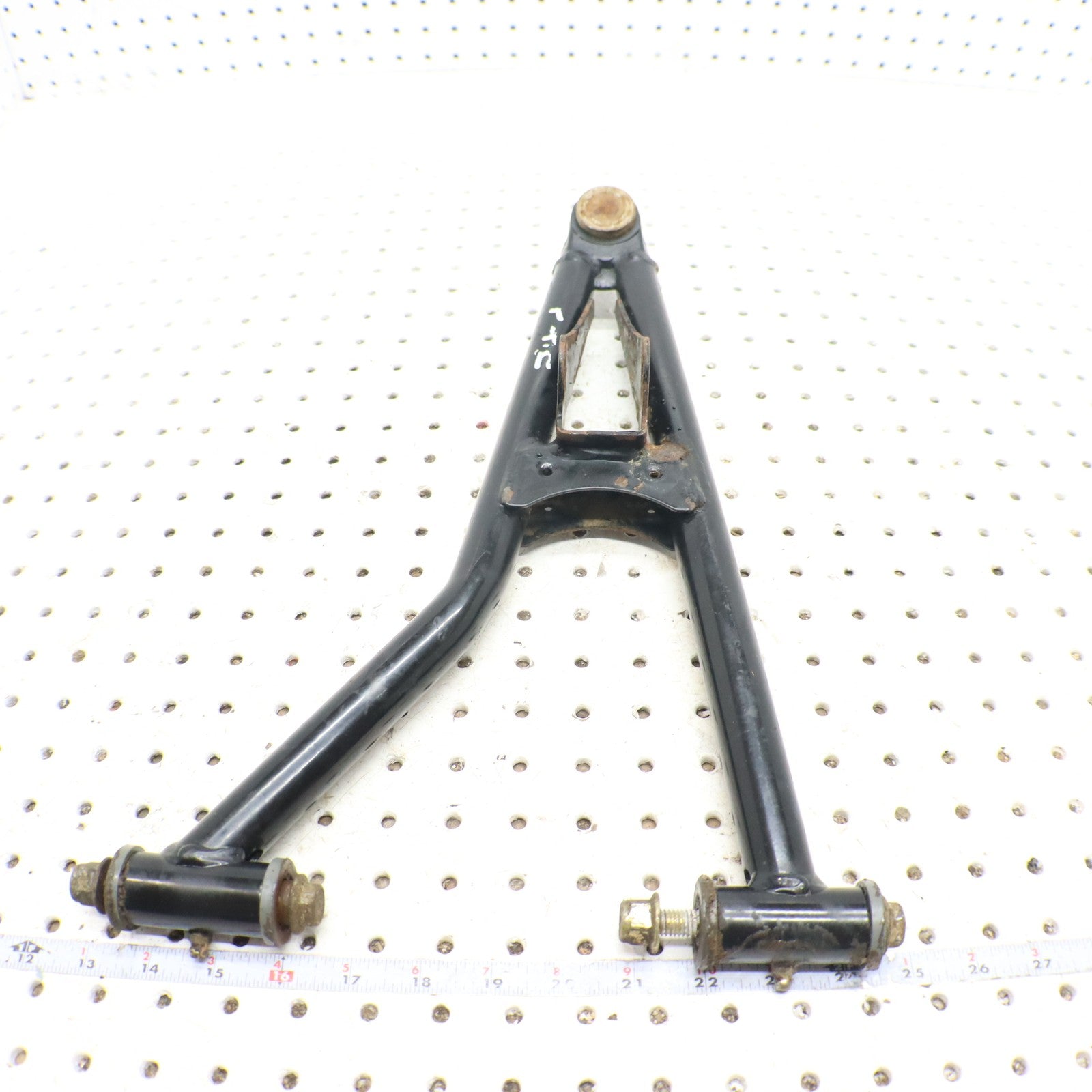 2009 Polaris Sportsman Xp 850 Front Upper Left Control Arm 1017260-067 1025617