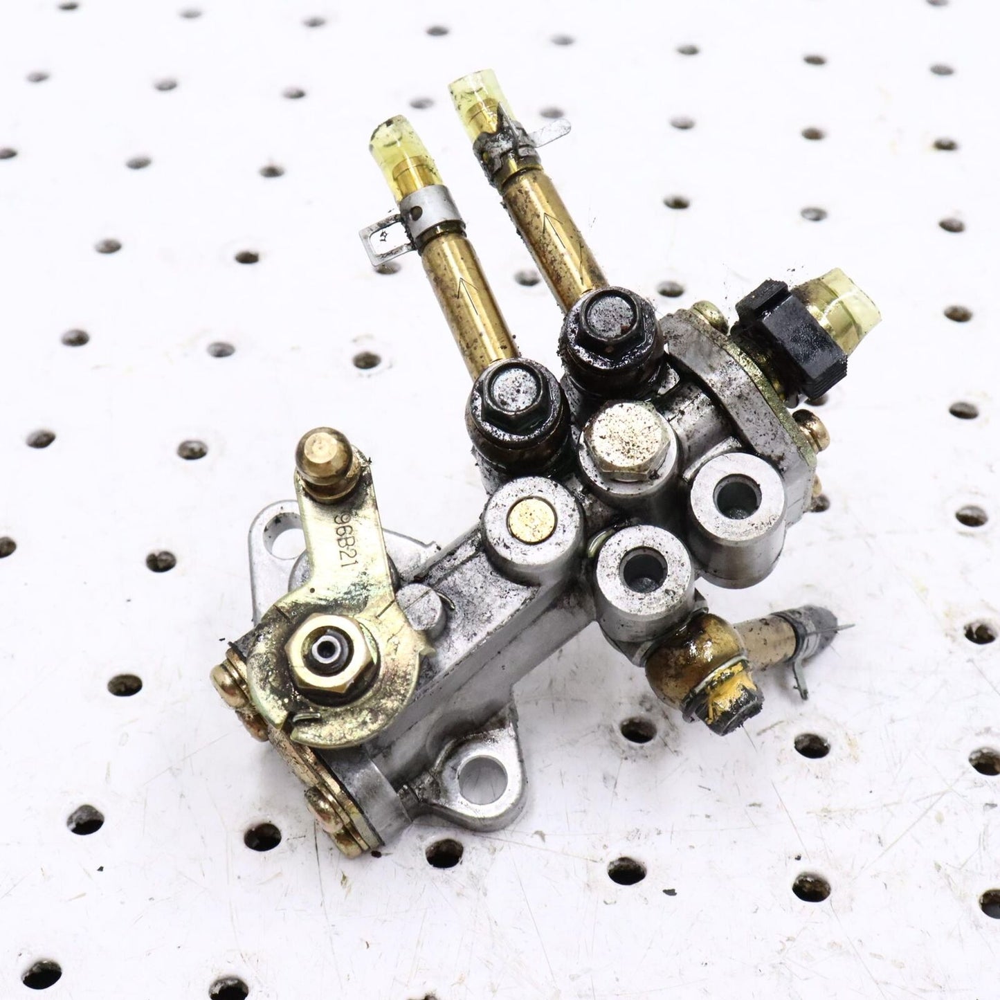 2005 ARCTIC CAT SABERCAT 600 OIL PUMP 3007-565