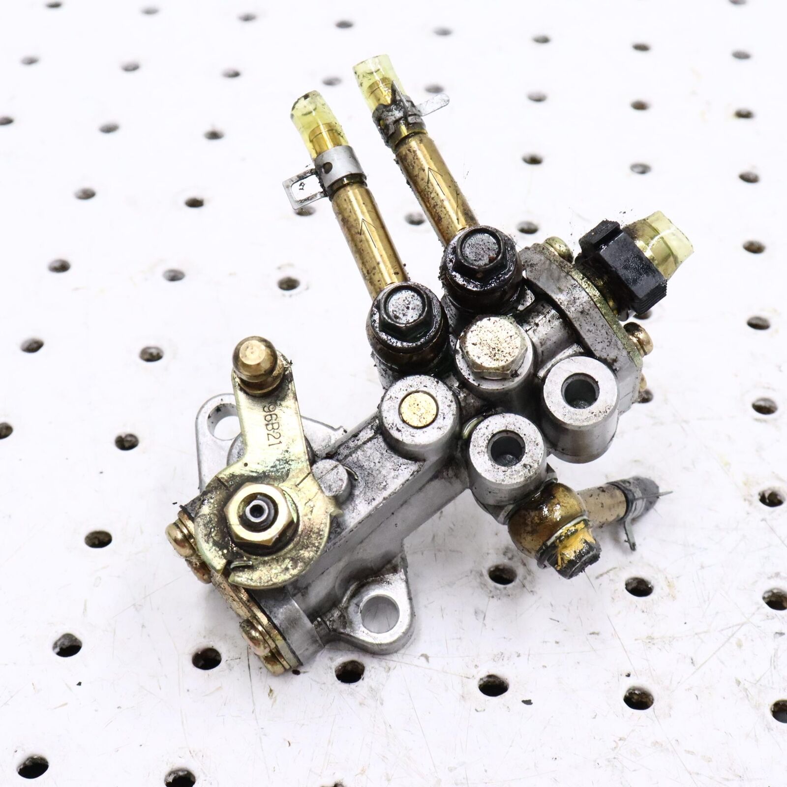 2005 ARCTIC CAT SABERCAT 600 OIL PUMP 3007-565