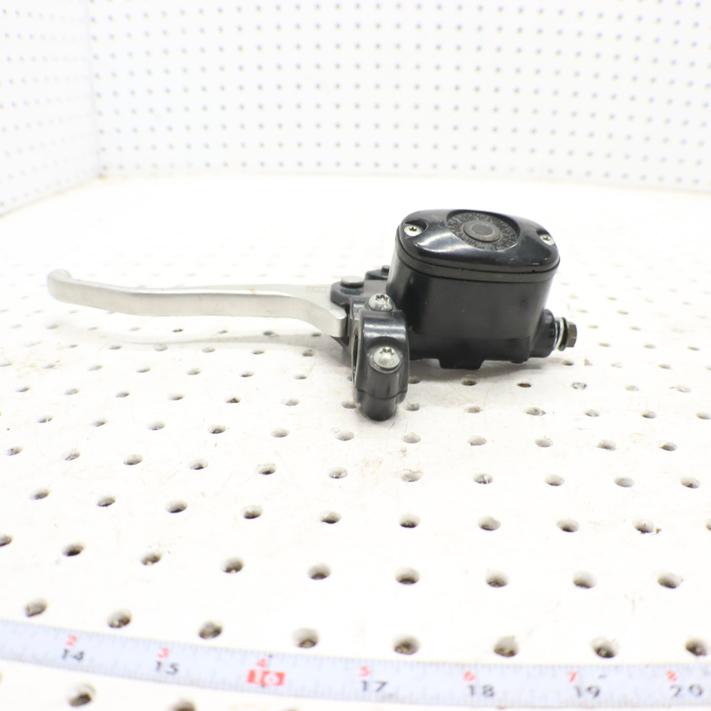 2014 Polaris Sportsman 570 Hand Brake Master Cylinder 2203051 201044