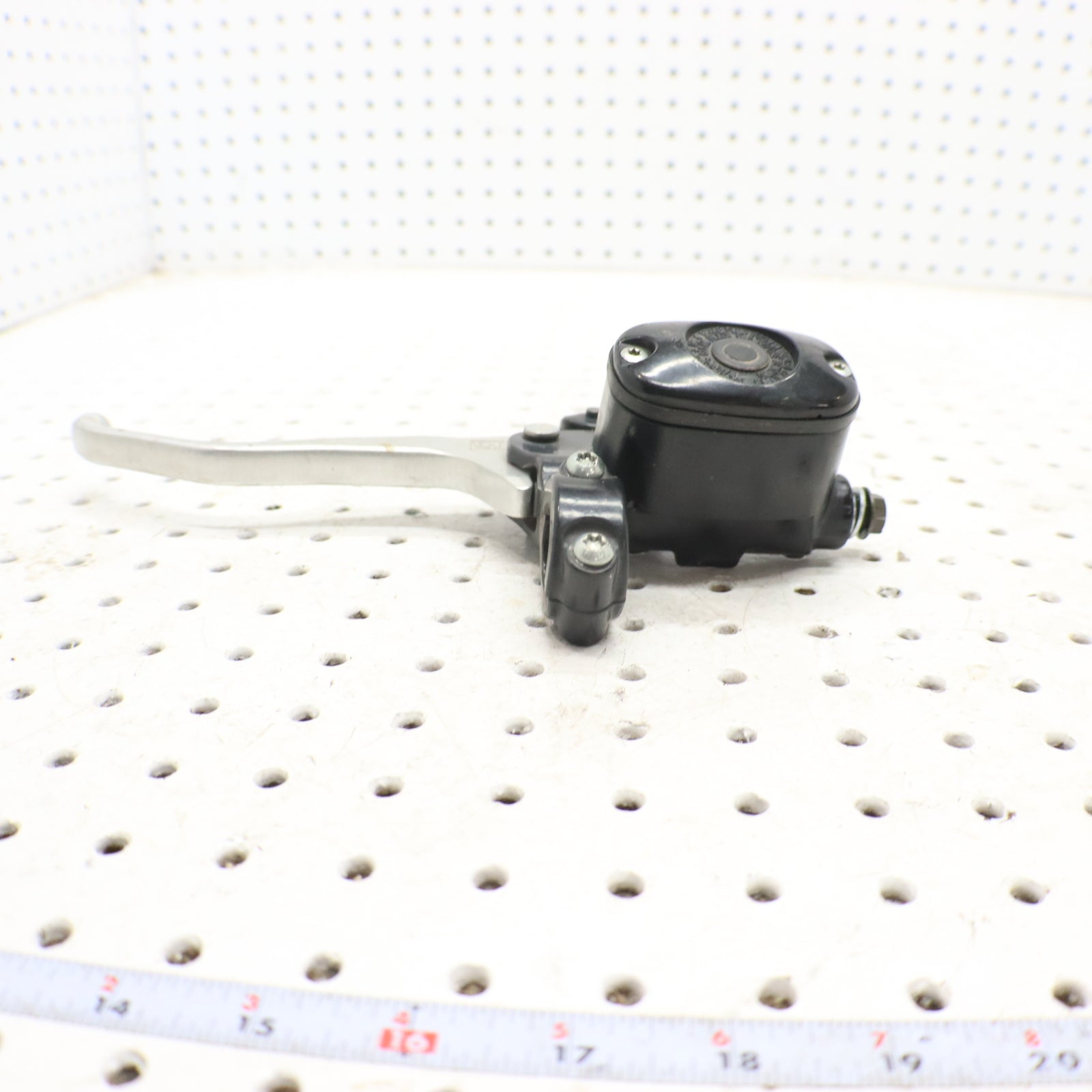2014 Polaris Sportsman 570 Hand Brake Master Cylinder 2203051 201044