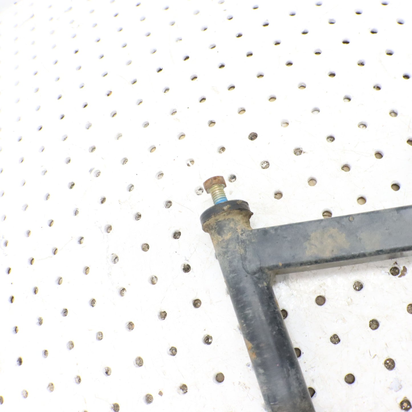 2009 Polaris Sportsman 800 Lower Right Rear Control A Arm 1015889-067