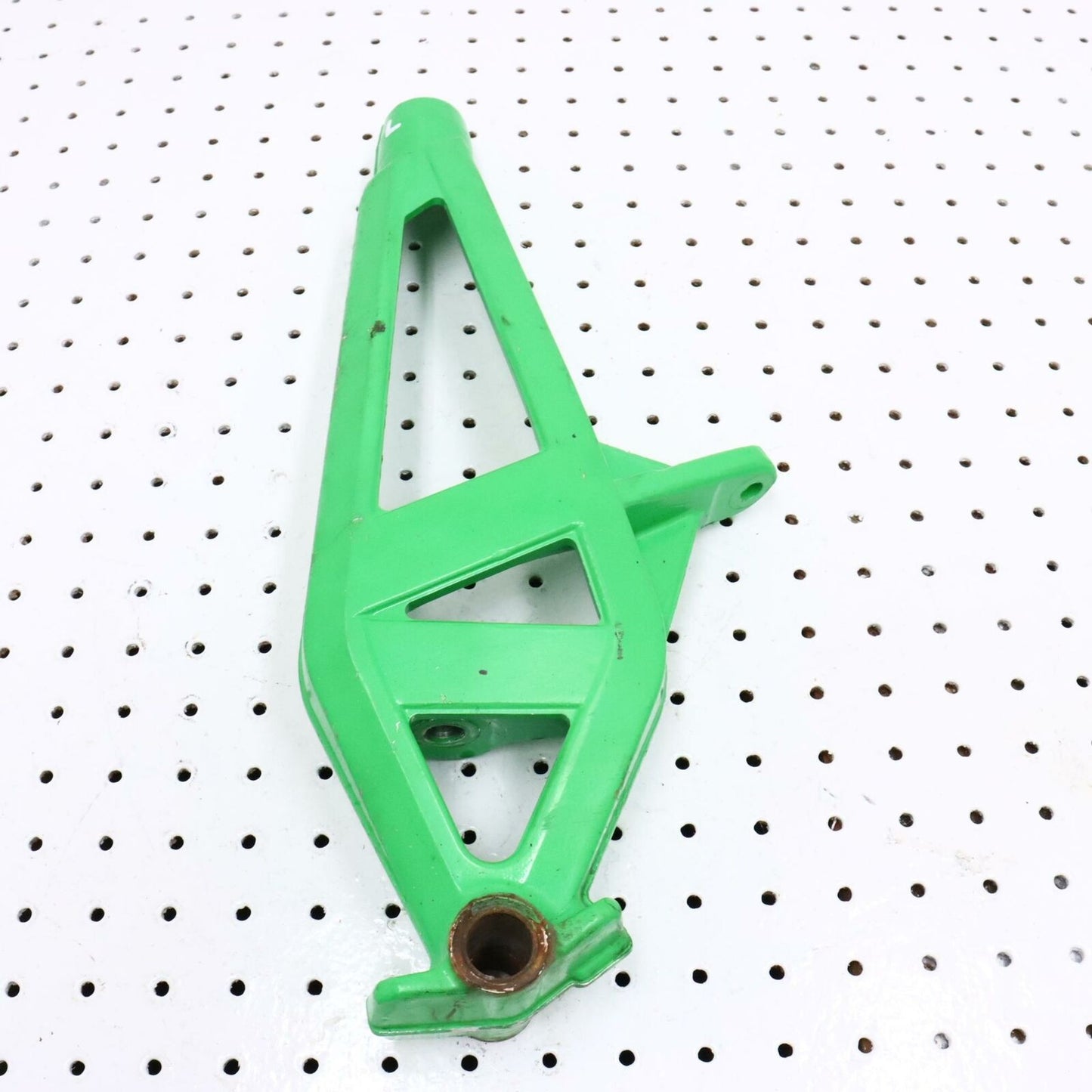 2012 ARCTIC CAT PROCLIMB M800 LEFT FRONT STEERING ARM SPINDLE KNUCKLE 2703-829