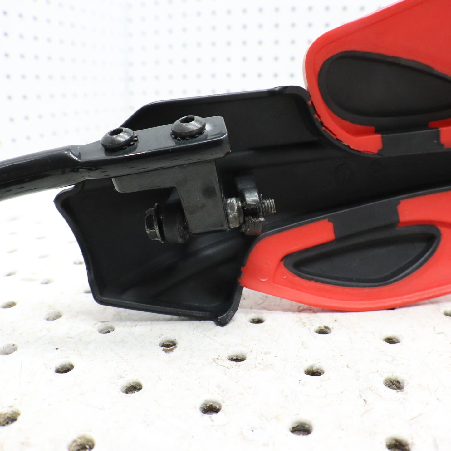 2016 Polaris Rush 800 Hand Guards 2876845 red