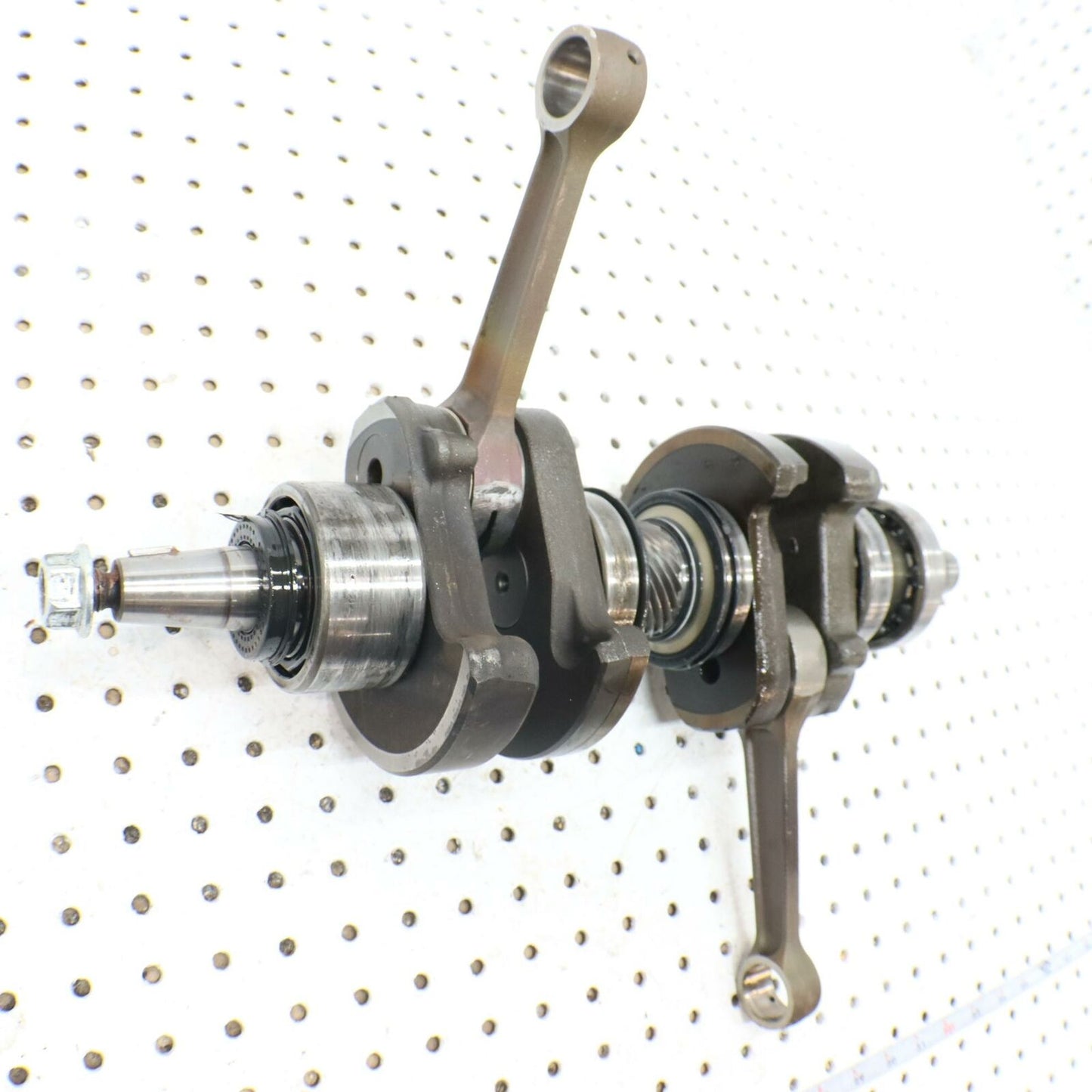 2006 POLARIS RMK 700 ENGINE MOTOR CRANKSHAFT CRANK SHAFT  2203617 core