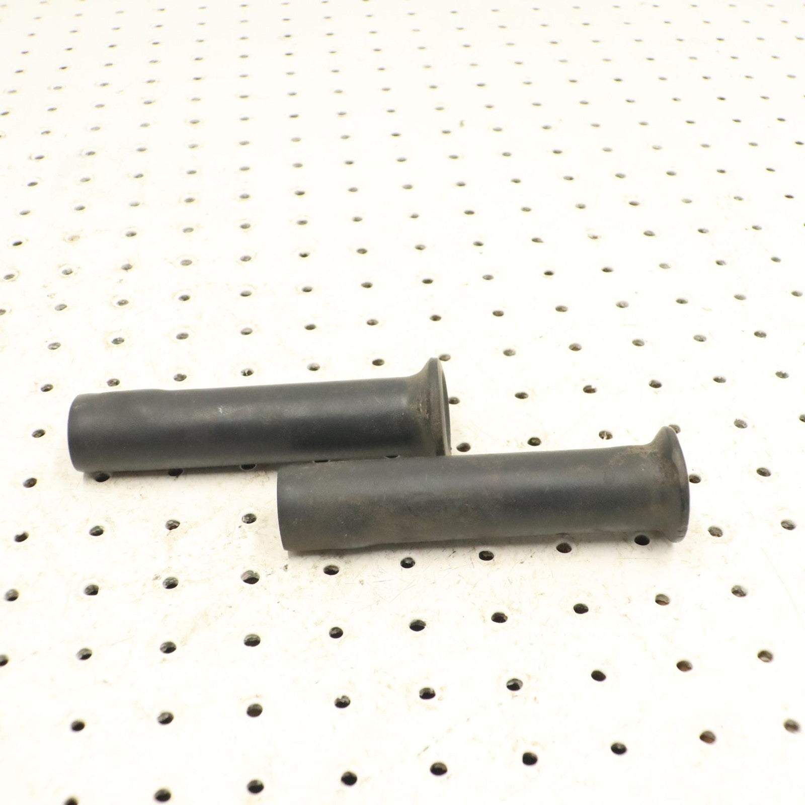 1995 Polaris Xcr 600 Handlebar Grips 5410272-067; 5432634