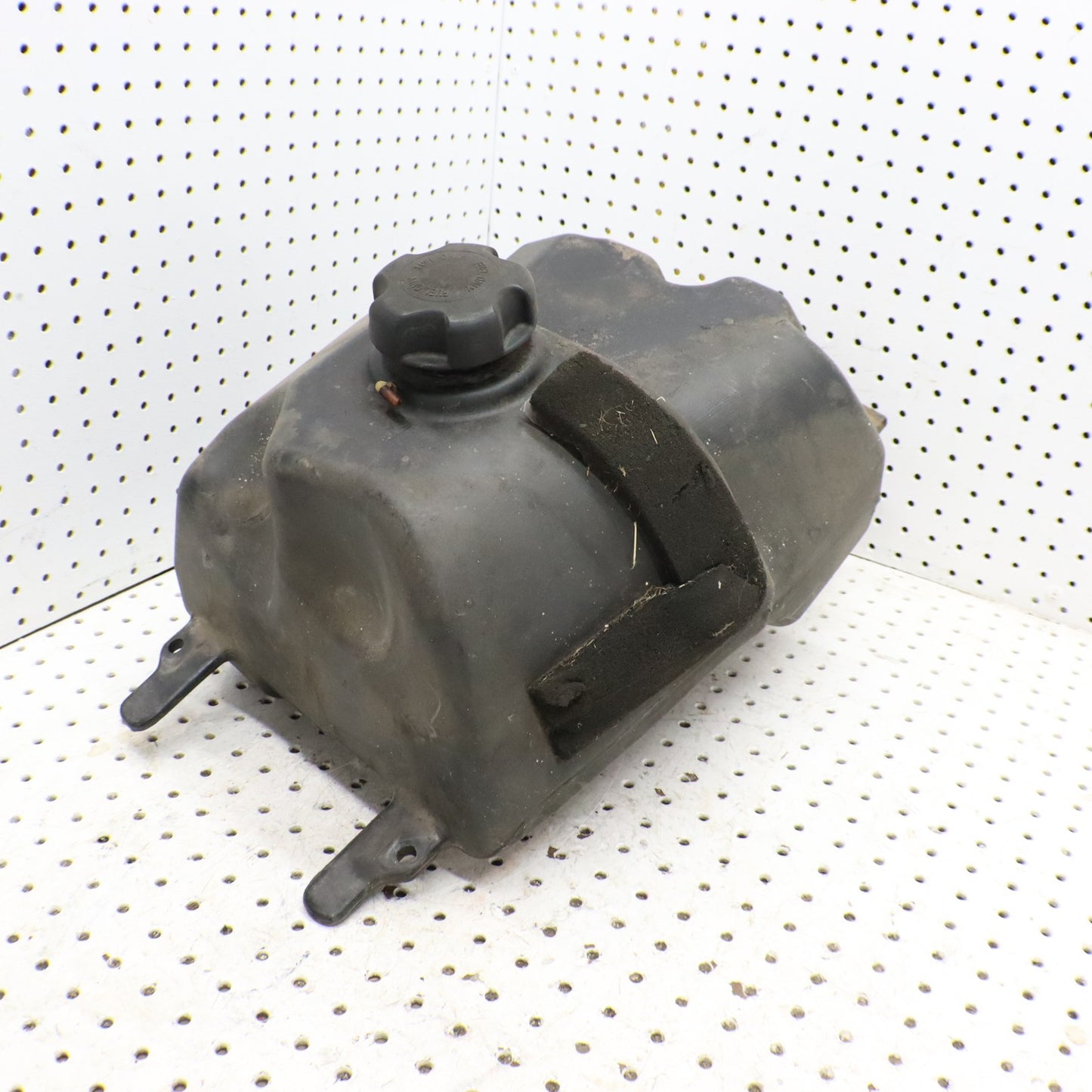2003 Polaris Sportsman 600 Fuel Tank Gas Tank 2520203 2520363