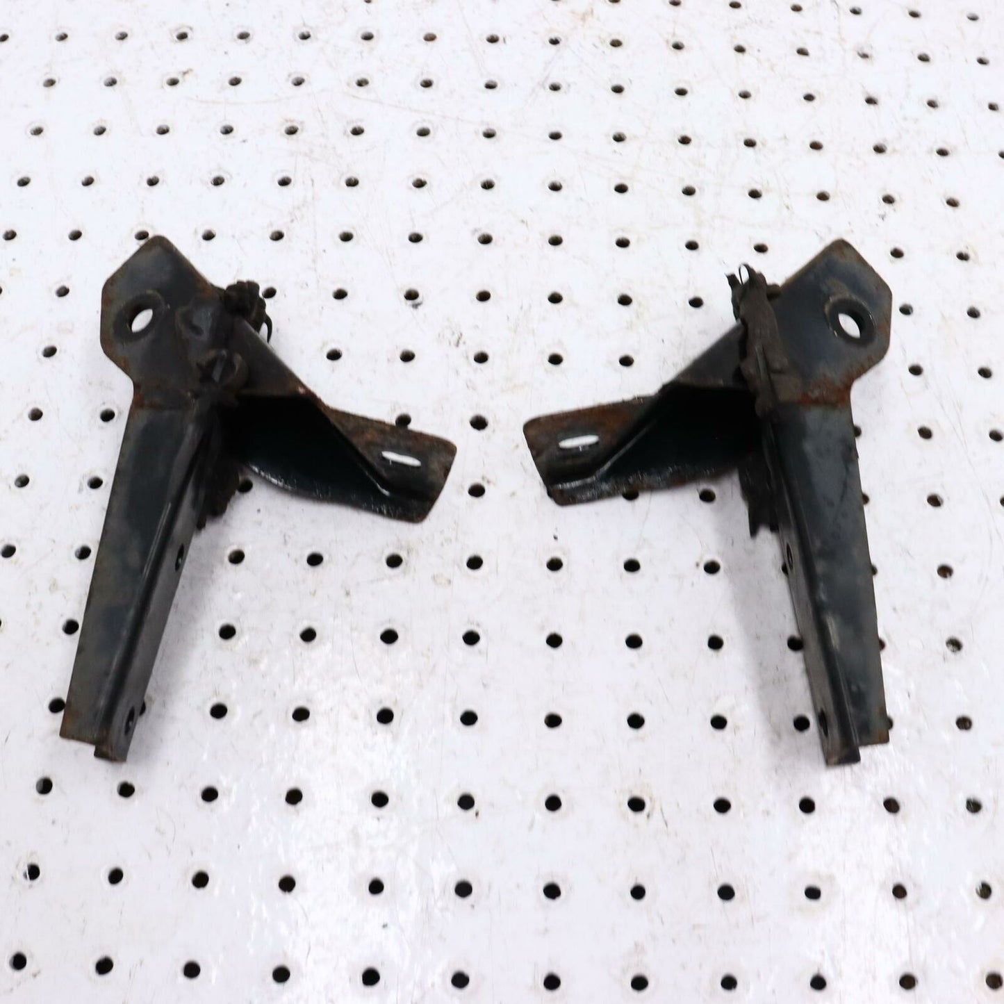 2006 POLARIS CLASSIC 700 FRONT SHOCK TOWERS MOUNTS 1014796-067 1014795-067