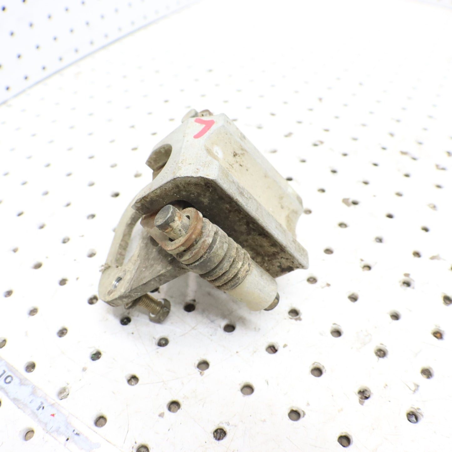 1998 Polaris Xplorer 400l Brake Caliper Front left 1910234 1910309