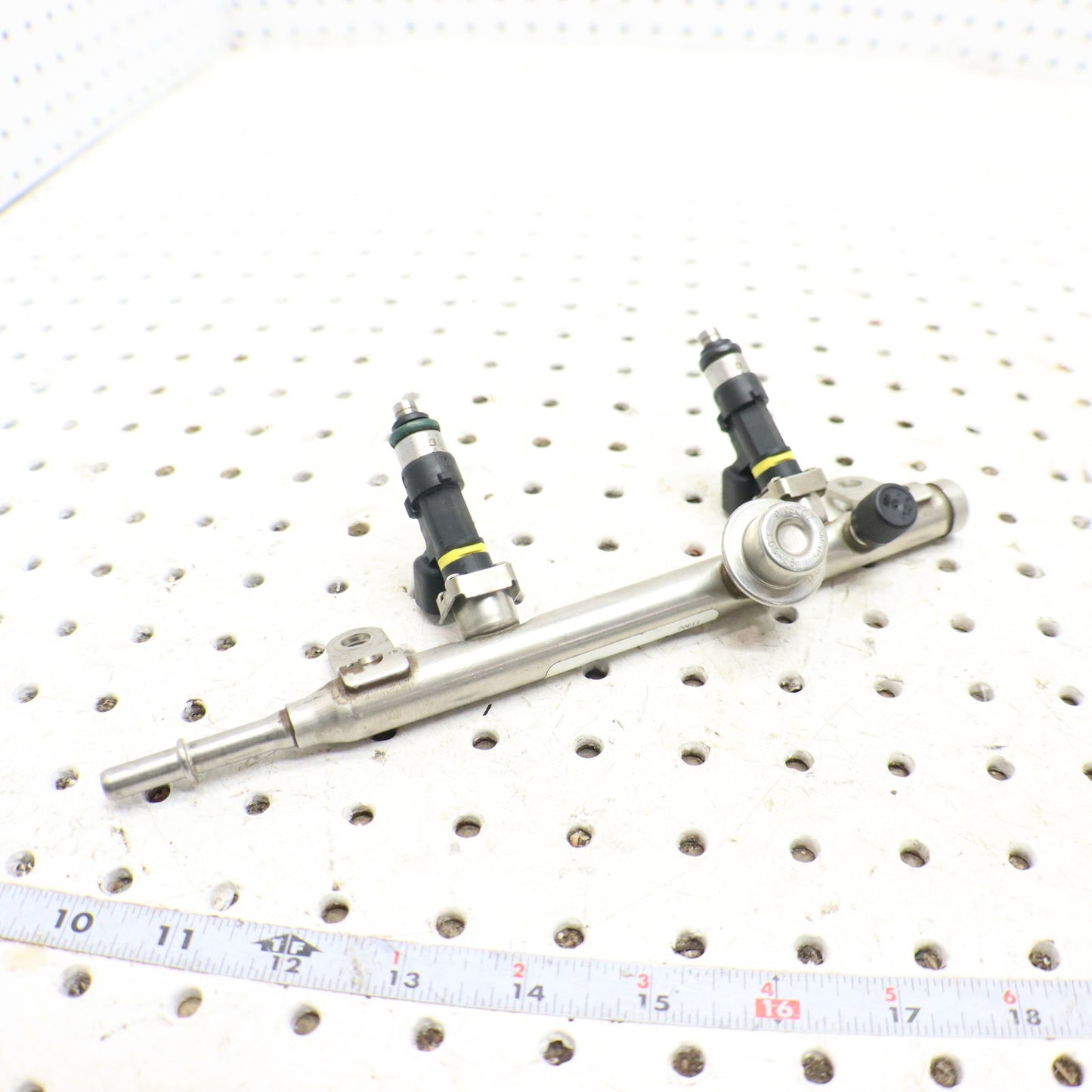 2009 Polaris Sportsman Xp 850 Fuel Rail & INJECTORS 2520563; 1203568