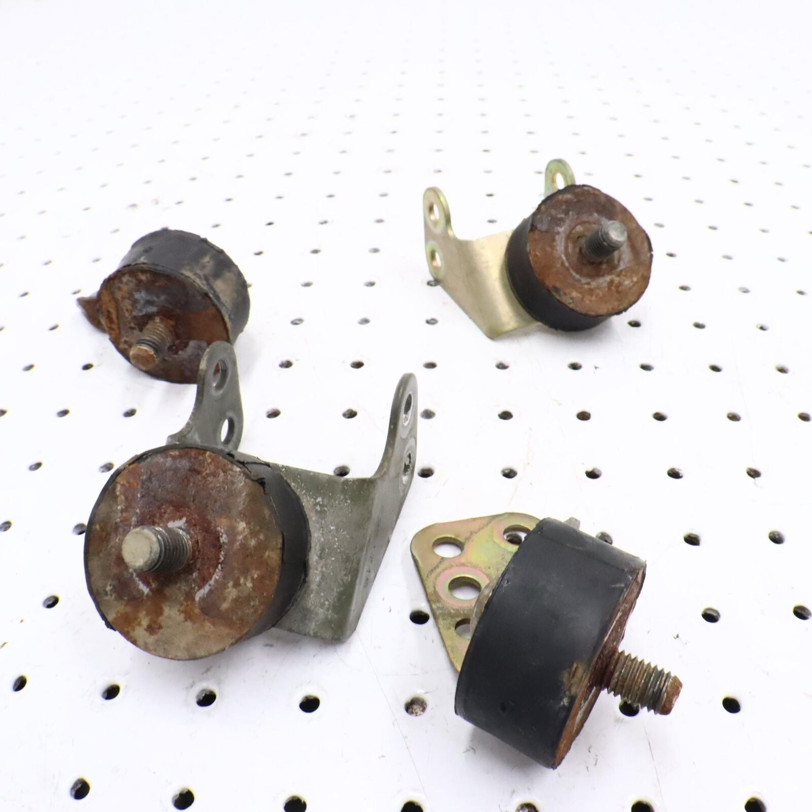 2013 POLARIS SPORTSMAN 550 ENGINE MOTOR MOUNTS 3022154; 3024013; 5253340