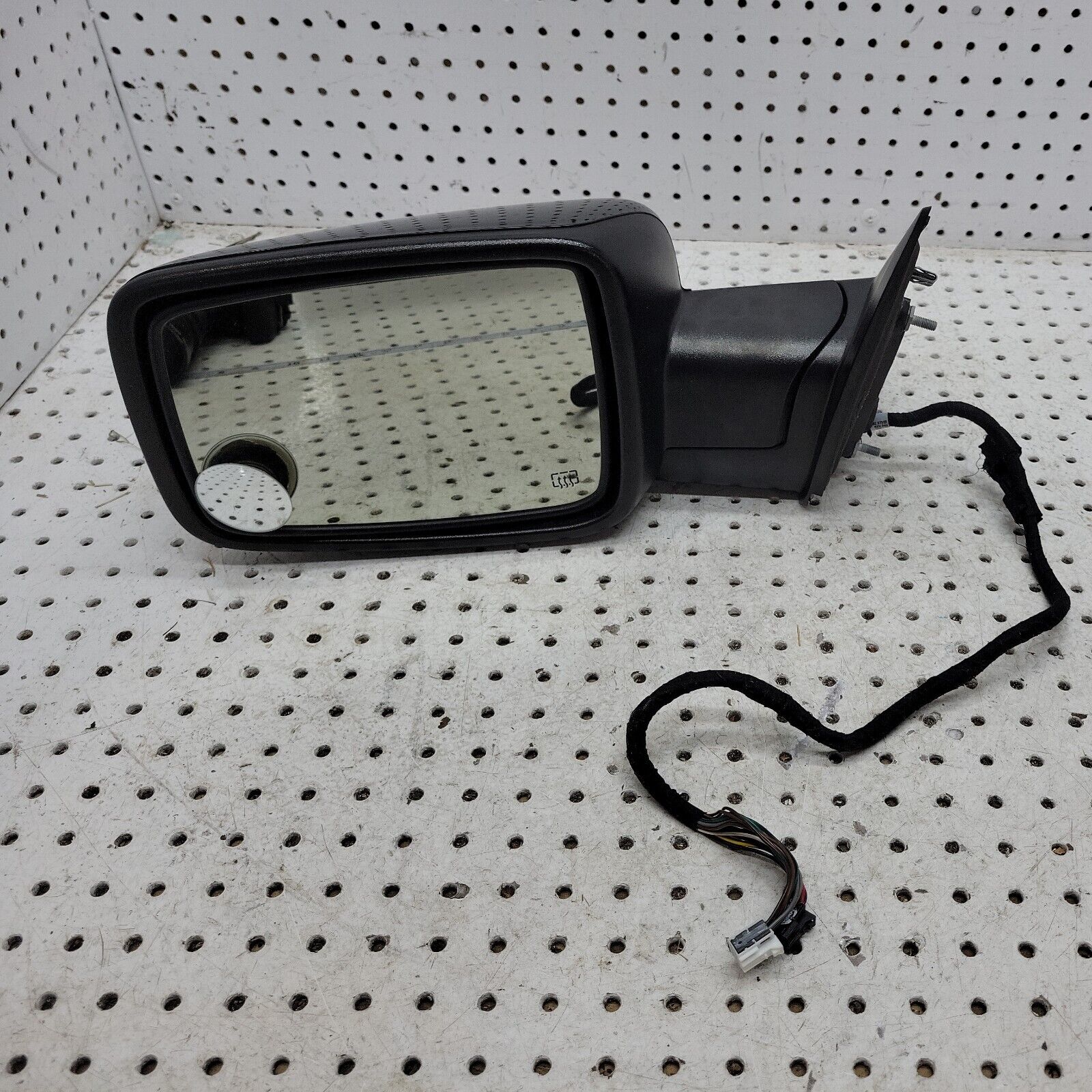 5RR551XRAD 2016 RAM 2500 LEFT SIDE POWER FOLD MIRROR