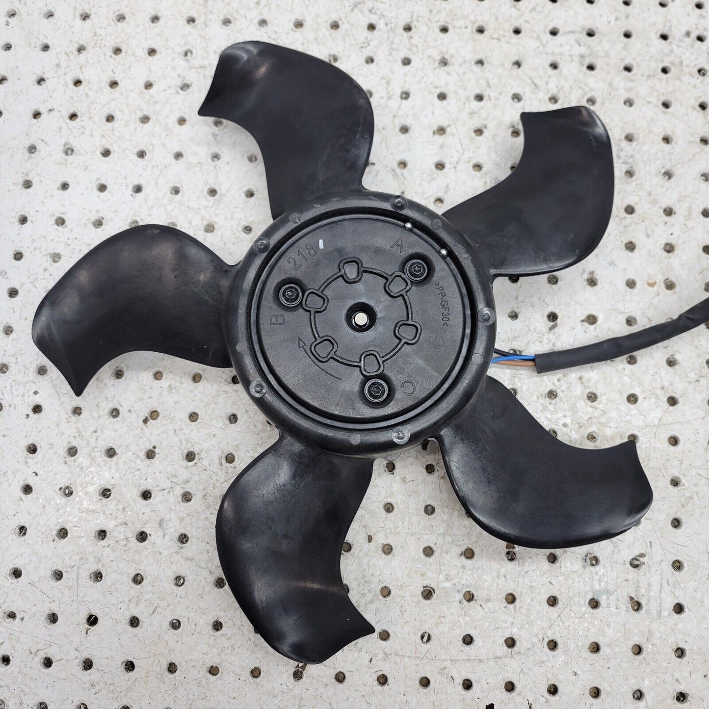 Gm Oem LOWER Engine Cooling Fan. 84850041, 3137234207