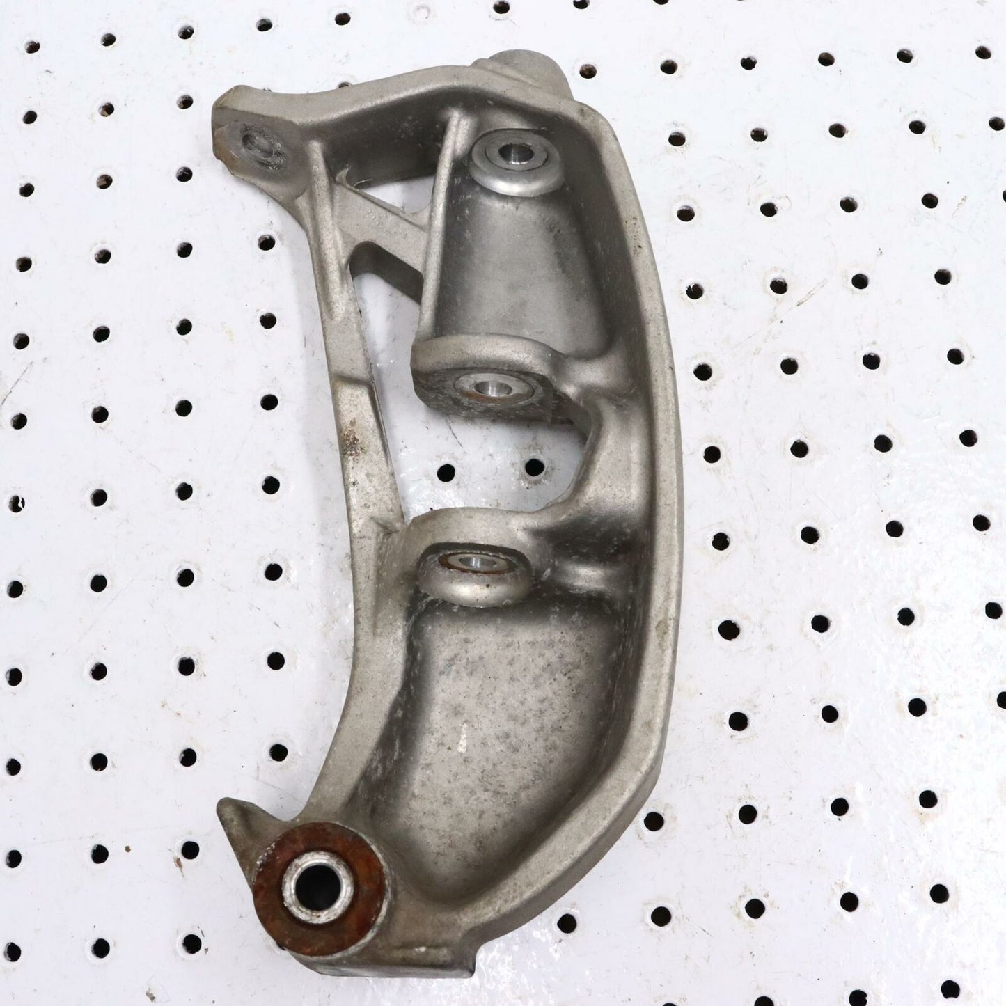 2007 POLARIS IQ 600 LEFT FRONT STEERING ARM SPINDLE KNUCKLE 1822795