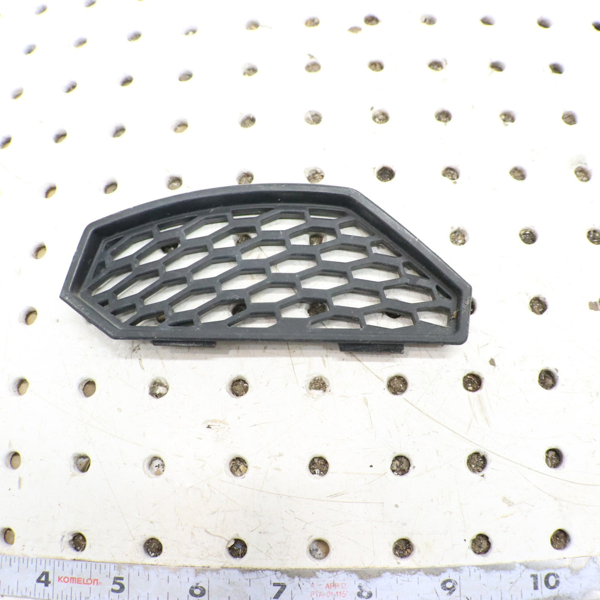 2007 Arctic Cat F6 Vent, Upper Side Panel - Right - Black 4606-662