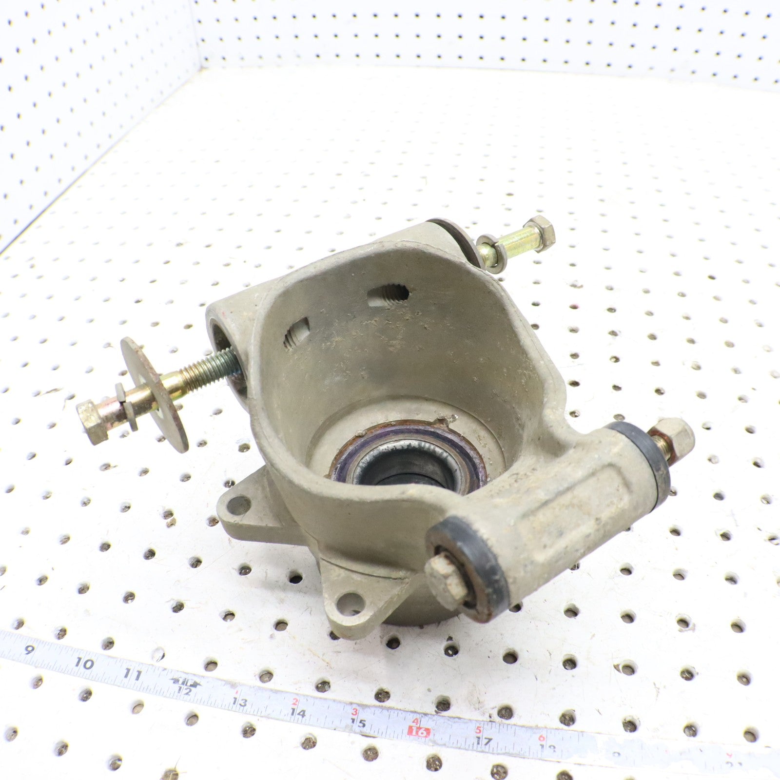 2009 Polaris Sportsman 800 Bearing Carrier Knuckle Rear 5135563 LEFT REAR 