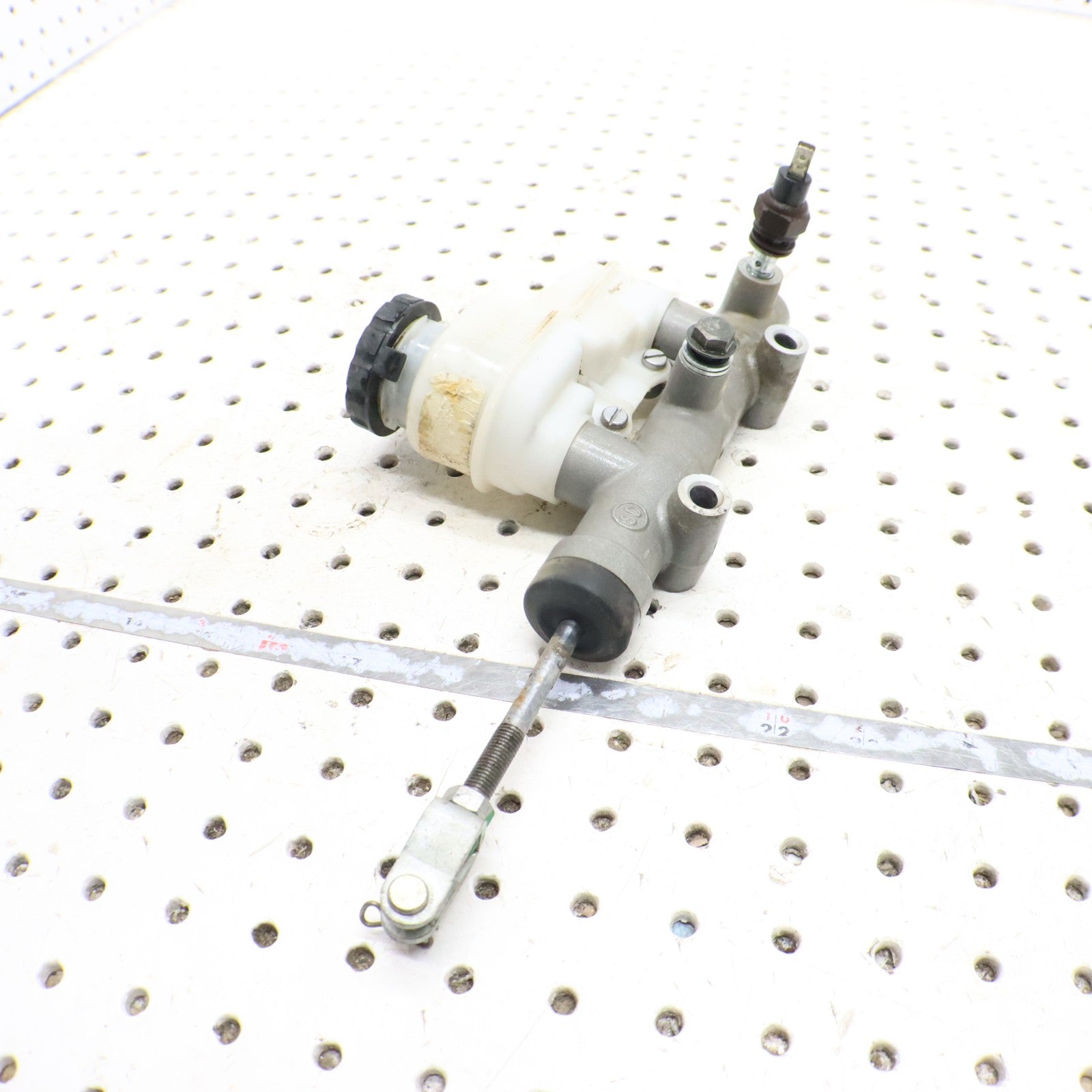 2013 Polaris Ranger 800 Brake Master Cylinder 1911515 1912463