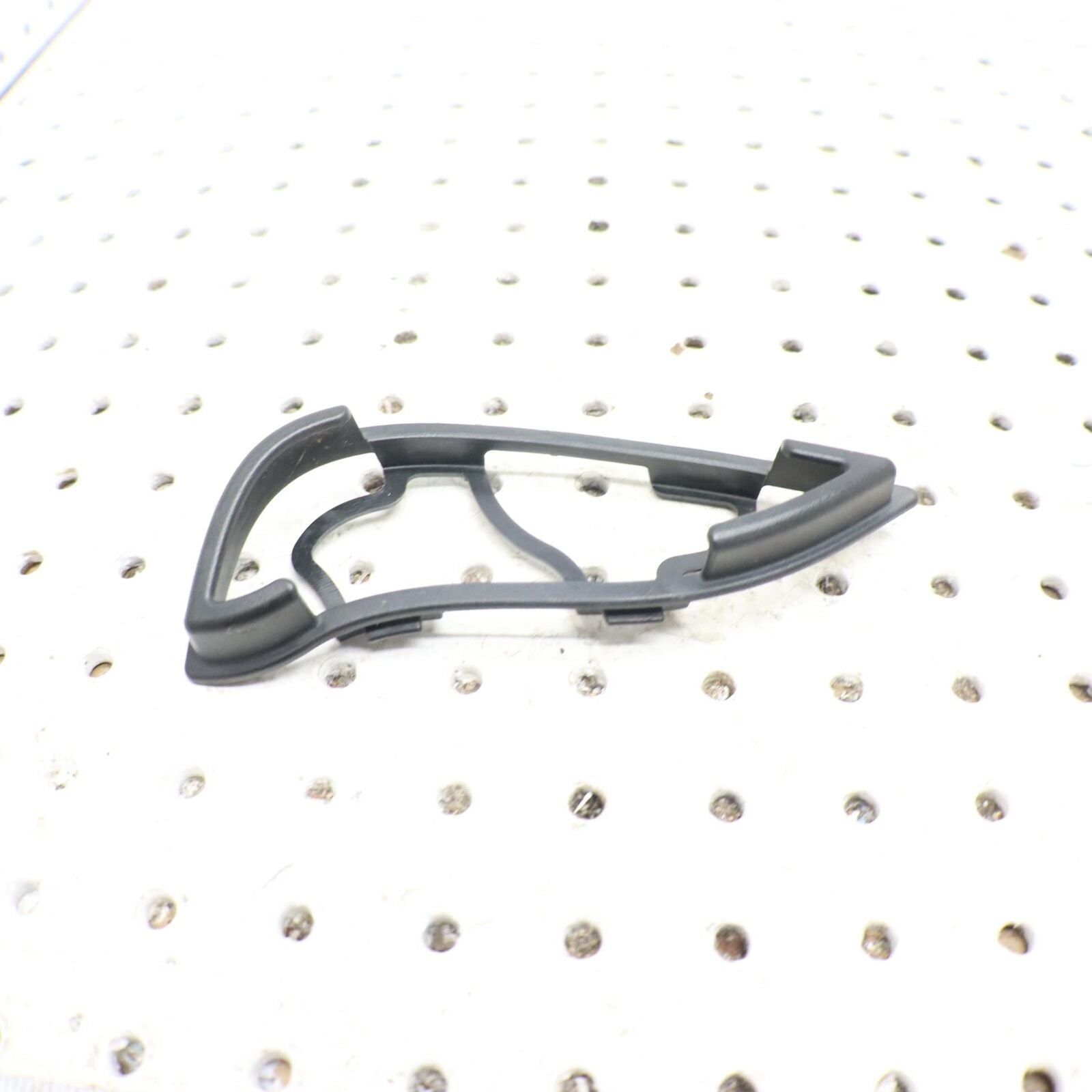 2006 POLARIS RMK 700 AIR INTAKE BEZEL SCREEN 5435776 RIGHT