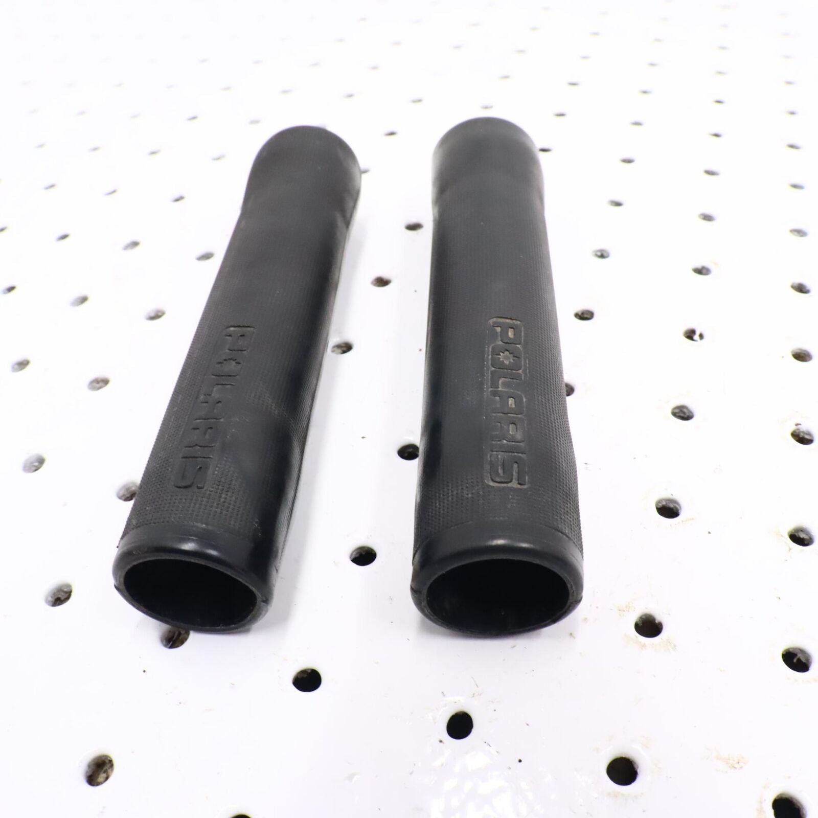 2006 POLARIS FUSION 700 HANDLEBAR GRIPS 5434715-070; 5452127-070