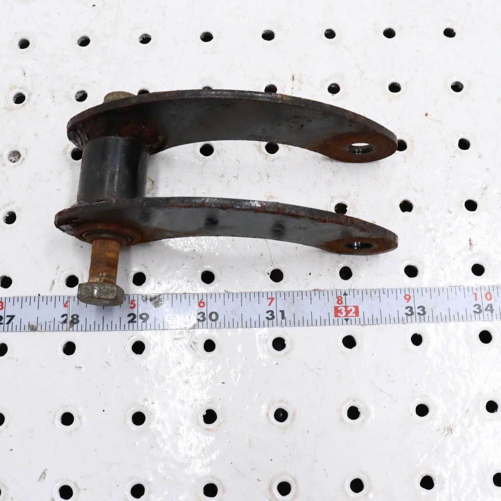 2006 POLARIS FUSION 700 REAR SUSPENSION FRONT PIVOT BRACKET 1542059-067