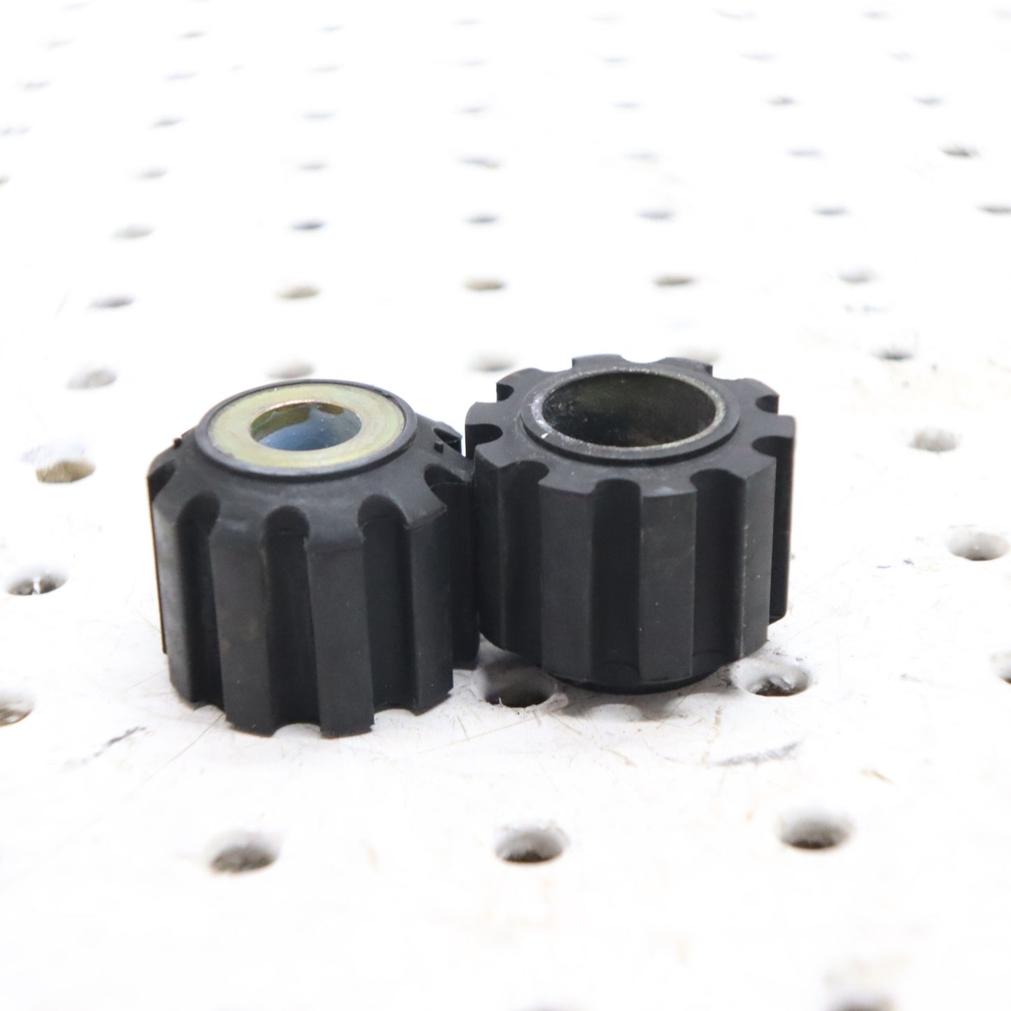 2016 Polaris Rush 800 Motor Engine Mount Rubber Damper 3022697; 3023290 QTY 2