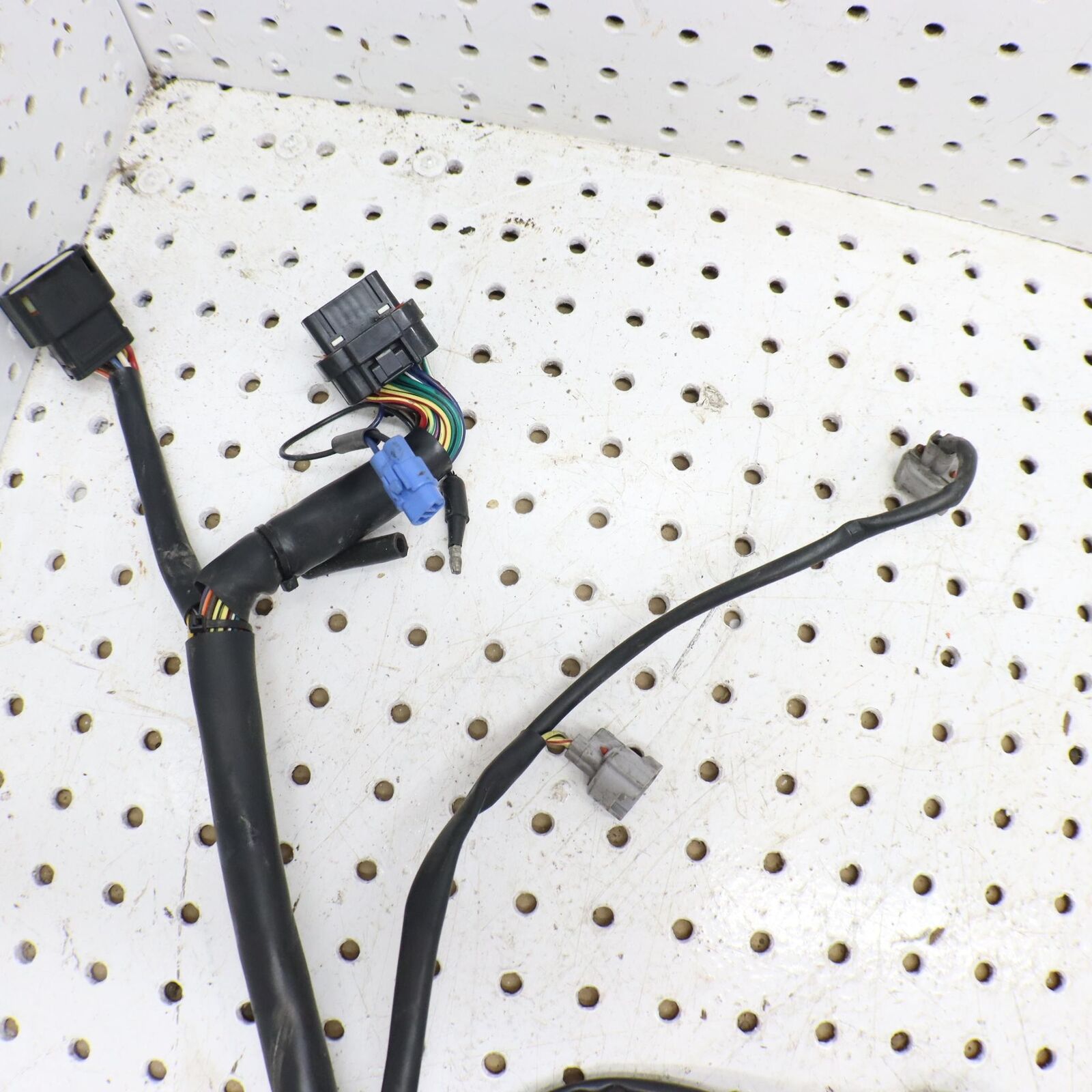 2005 ARCTIC CAT SABERCAT 600 MAIN ENGINE WIRING HARNESS MOTOR WIRE LOOM 1686-018