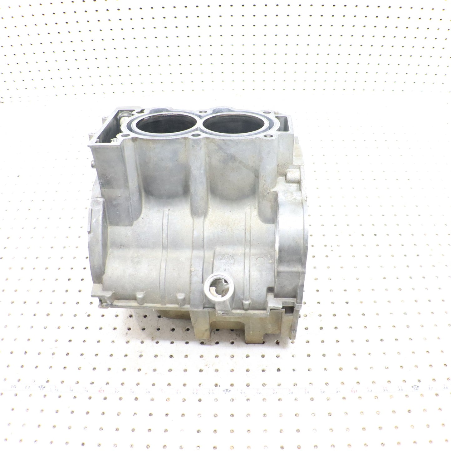 2009 Polaris Sportsman Xp 850 Crankcase Engine Case 2204054; 2204957; 5632167
