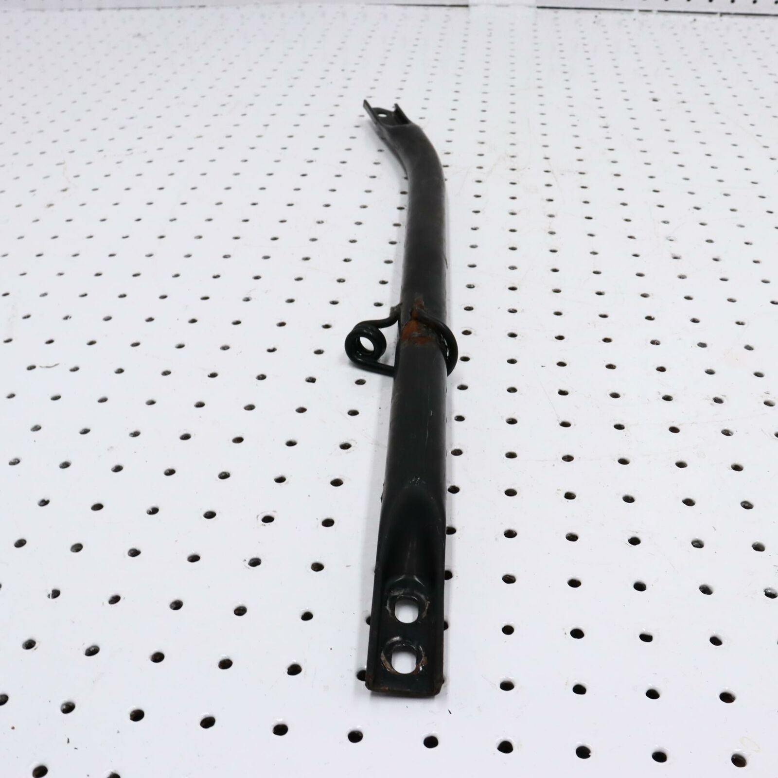 2007 POLARIS IQ 600 RH BULKHEAD FRAME SUPPORT BRACE BRACKET 1015381-067