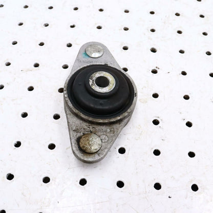 2006 POLARIS CLASSIC 700 ENGINE MOTOR MOUNT BRACKET 3021752