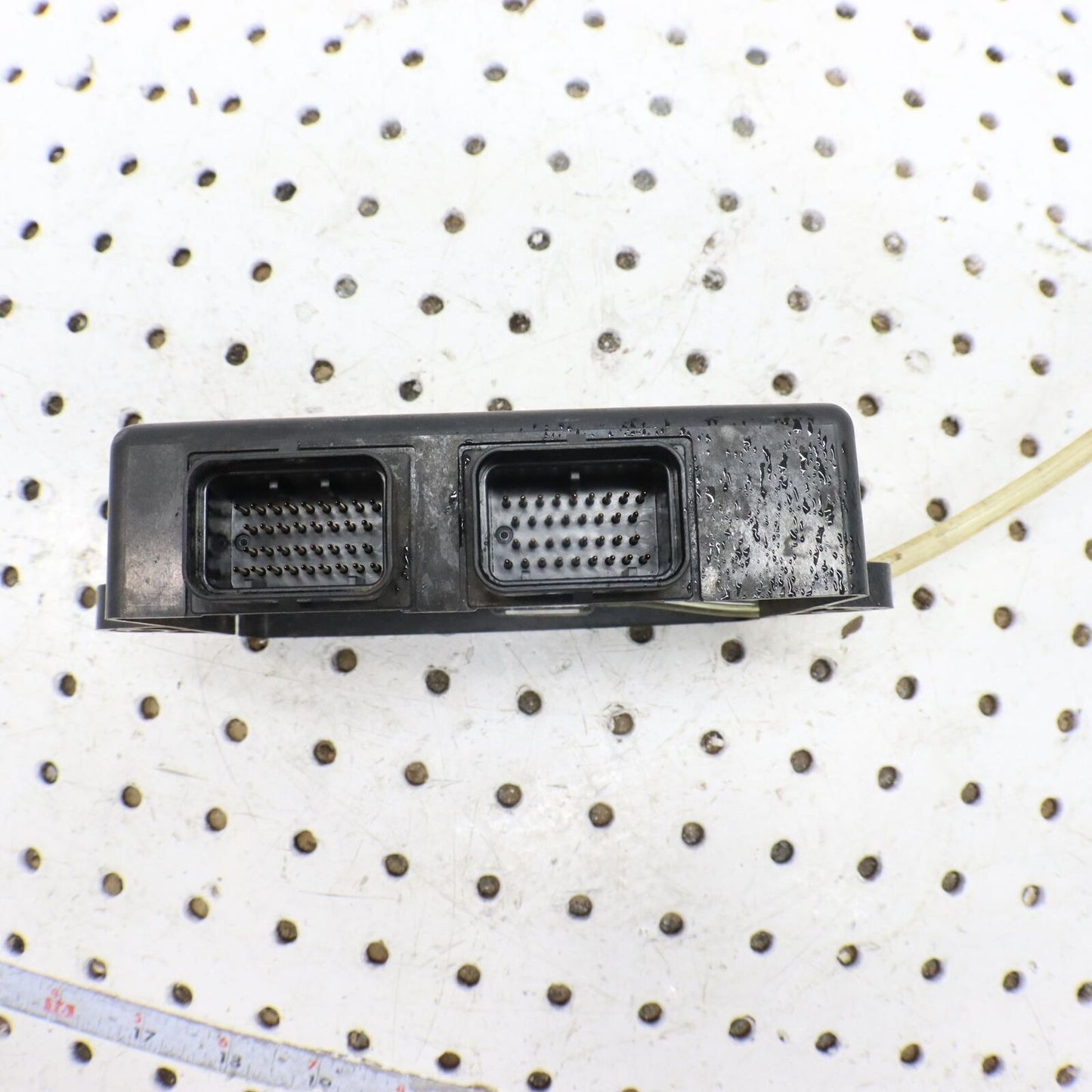 2011 ARCTIC CAT M8 CDI ECU ECM COMPUTER 0730-177;  3007-765 FROM RUNNING SLED