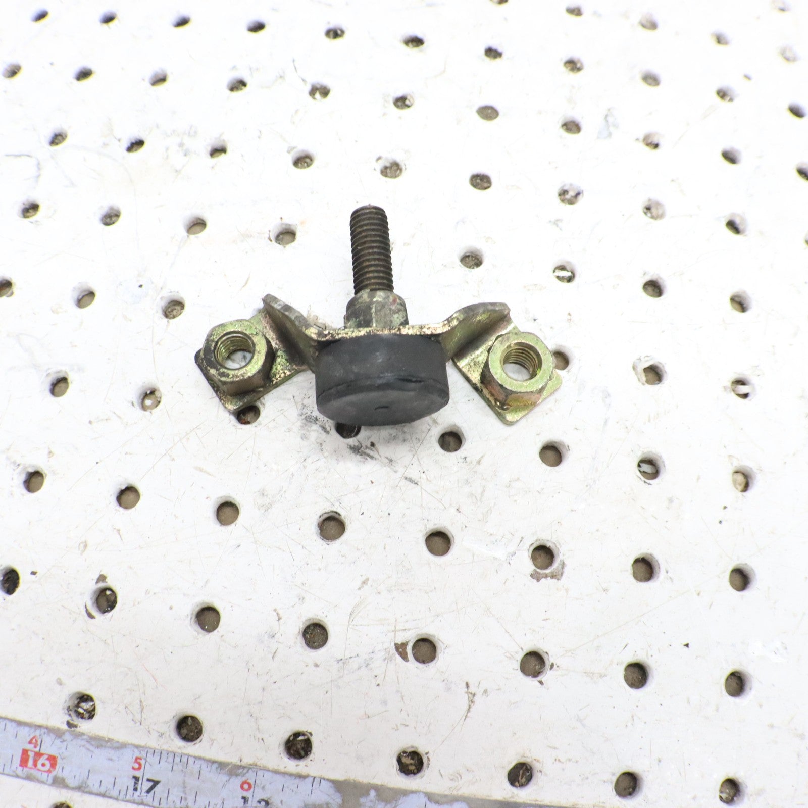 2007 Polaris Iq 600 Motor Engine Mount TORQUE ARM 1015728; 3021354 