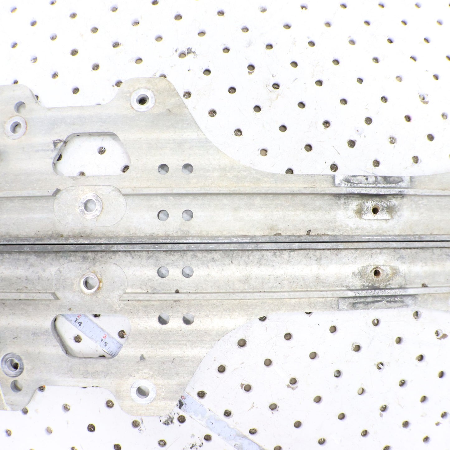 2007 Polaris Iq 600 Slide Rails L & R  1542130 ; 1542131 