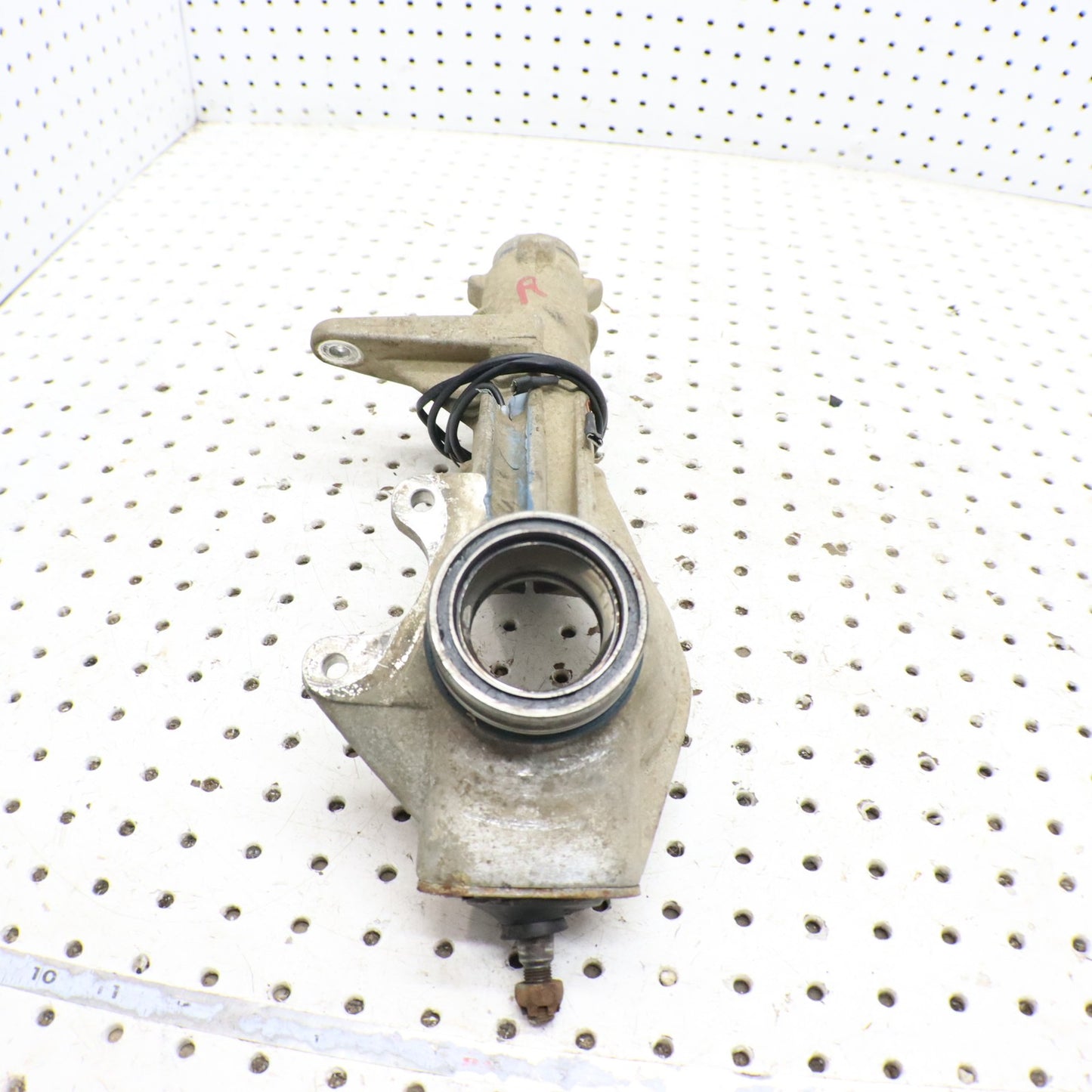 1995 Polaris Xplorer 400 Front Hub Strut RIGHT 2200599