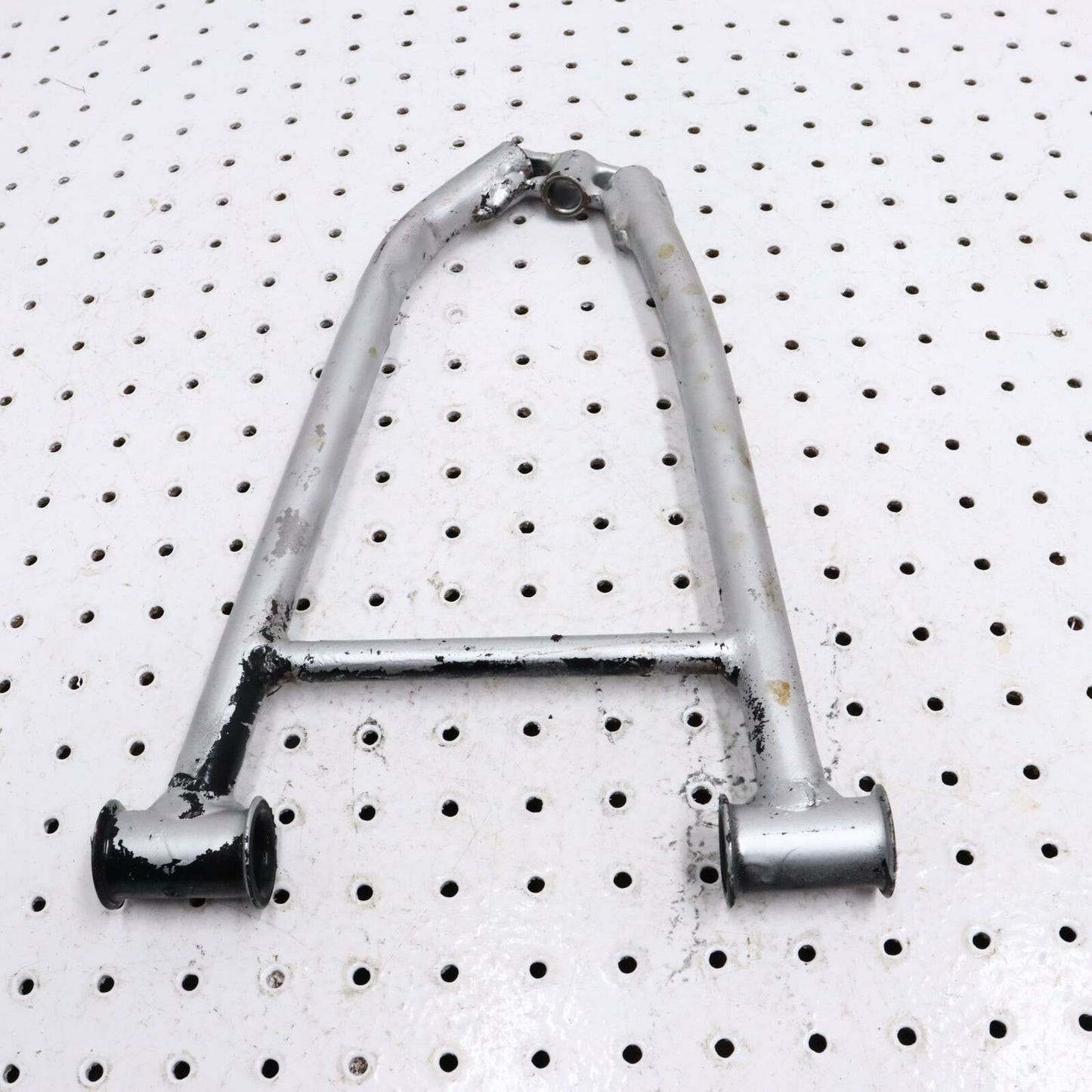 2007 POLARIS IQ 600 FRONT UPPER LEFT CONTROL A ARM 2203019-067